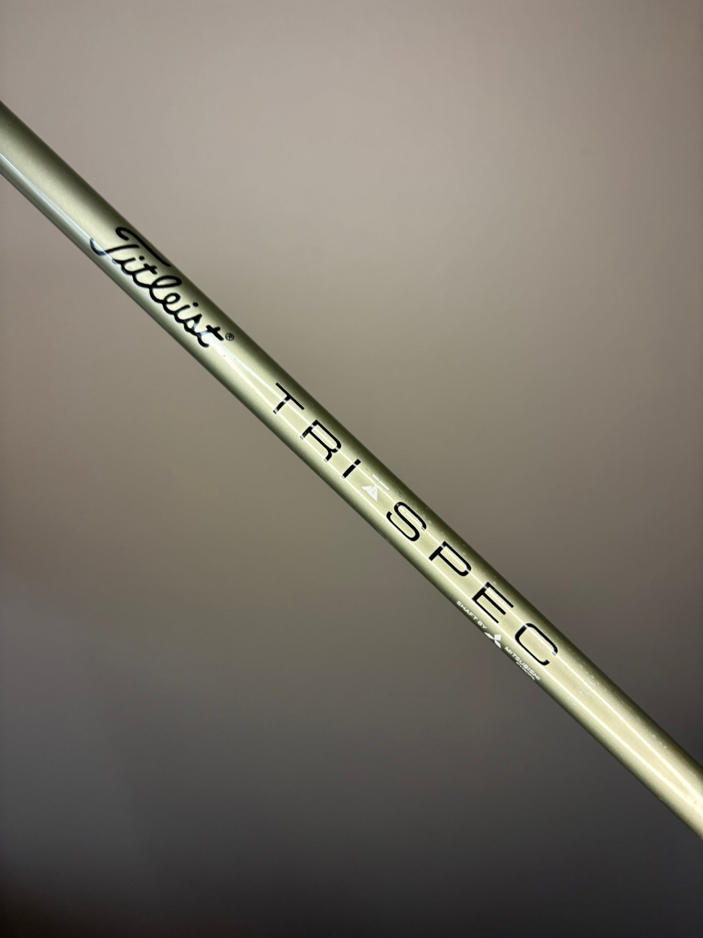 Titleist DCI Gold Oversize 7-Iron TriSpec Graphite Regular Flex 37″ NICE