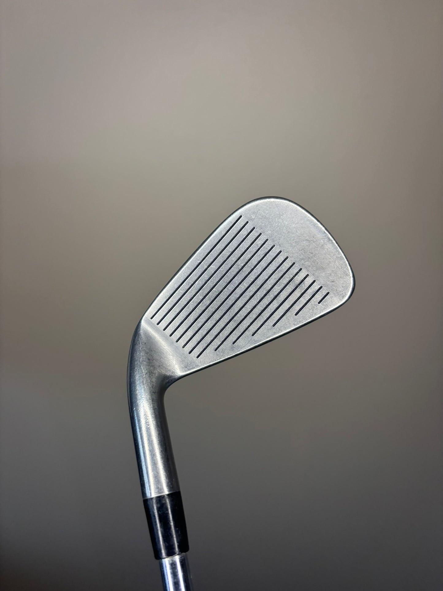 Titleist DCI 981 4-Iron TriSpec Stiff Flex 38.25″ NICE