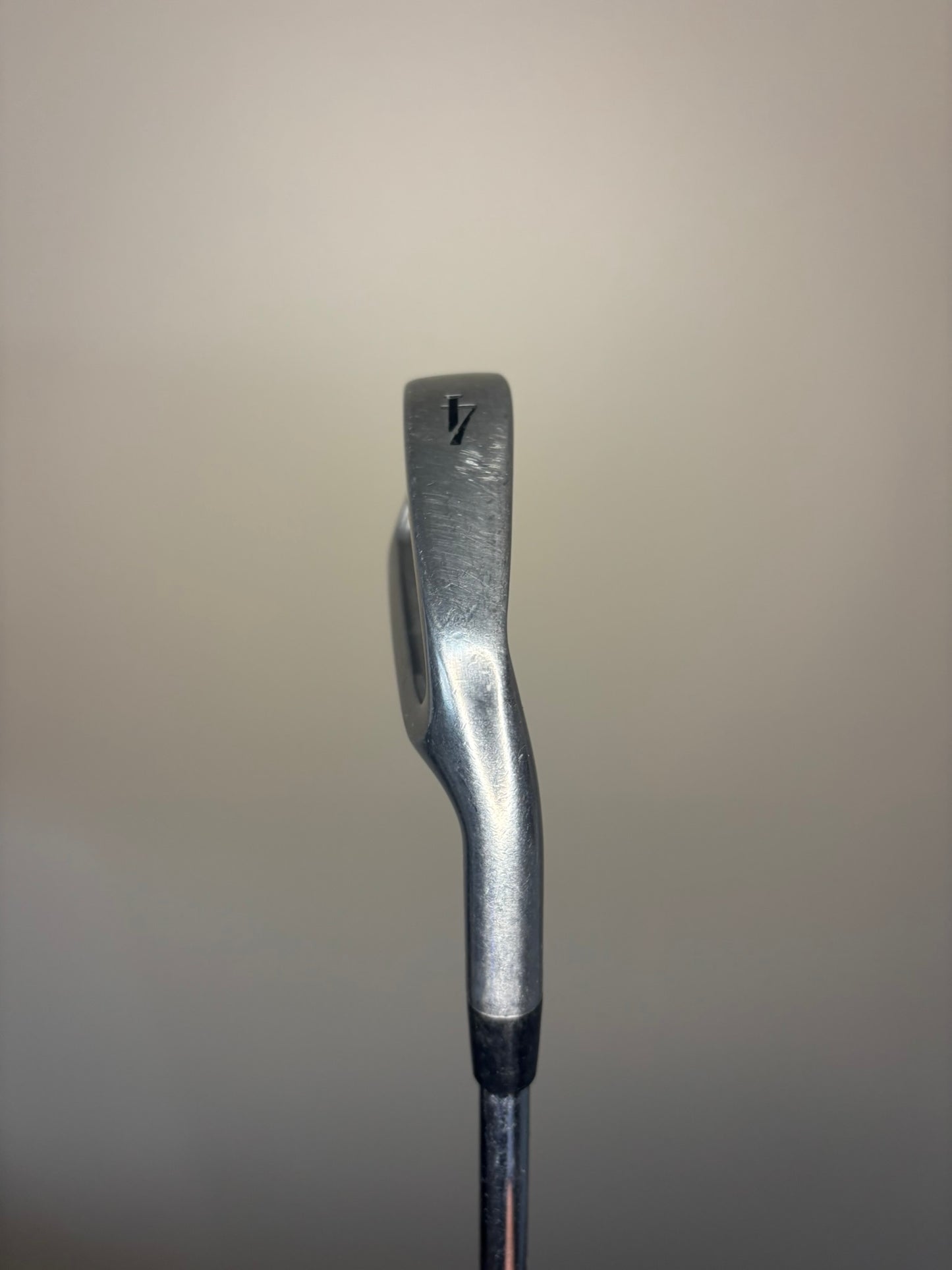 Titleist DCI 981 4-Iron TriSpec Stiff Flex 38.25″ NICE