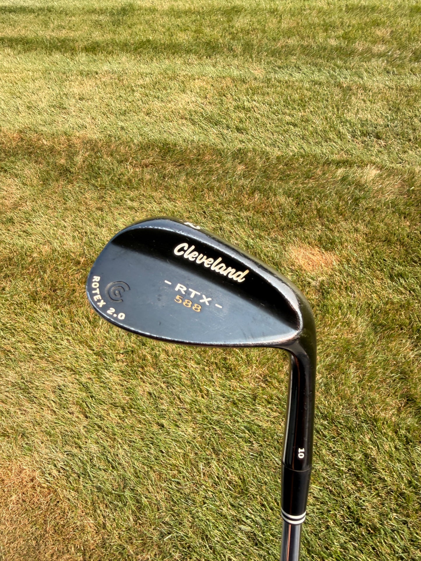 Cleveland 588 RTX 2.0 Black Satin Gap Wedge 52° Dynamic Gold Wedge Flex 35.75"