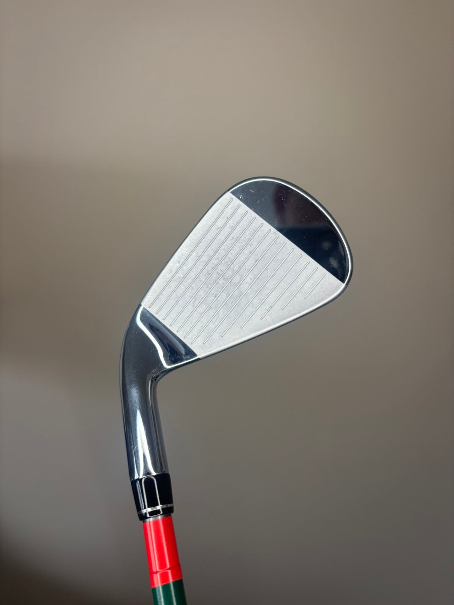 Callaway Paradym 7-Iron HZRDUS 65g Regular Flex 37″ MINT