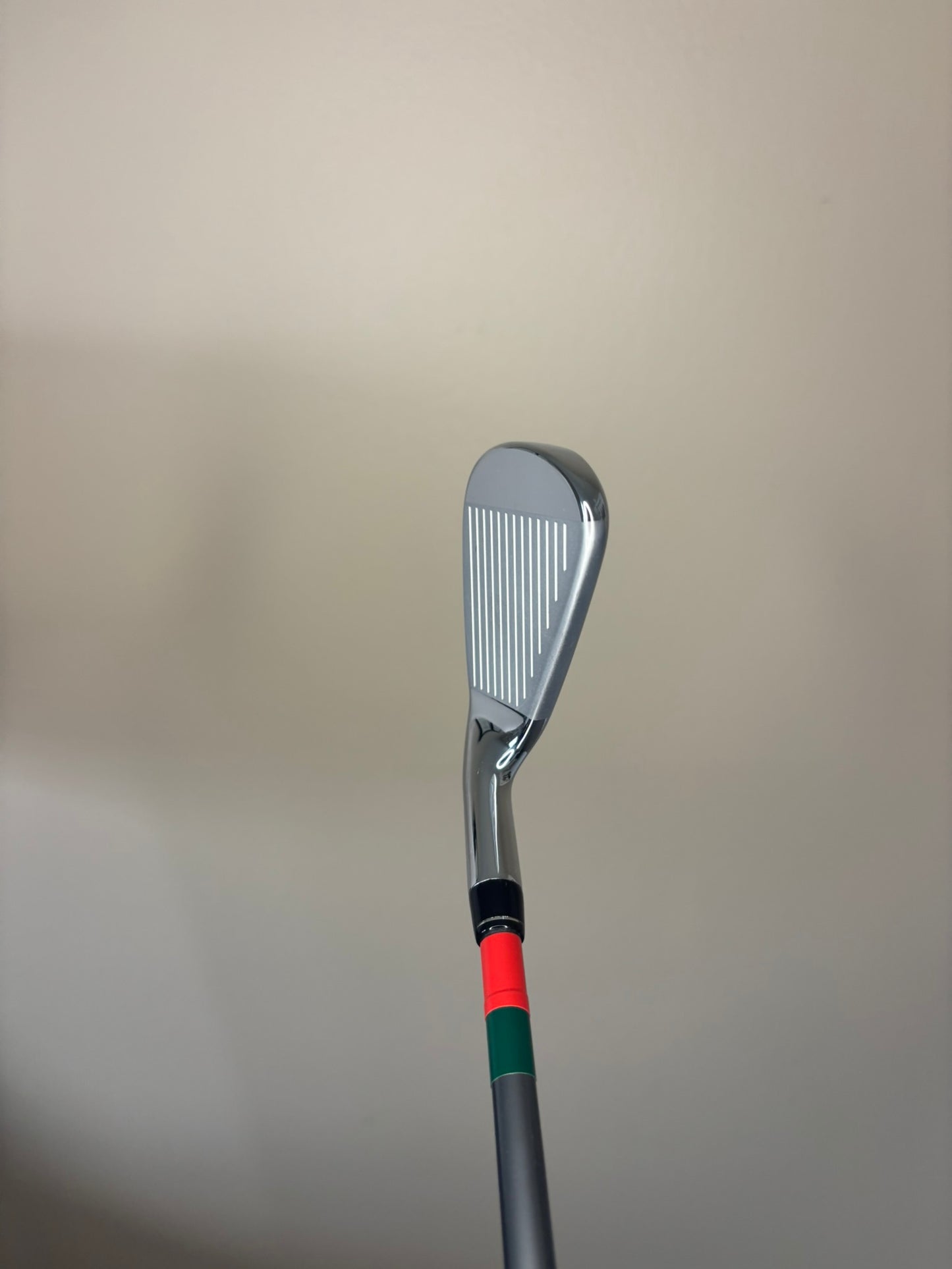 Callaway Paradym 7-Iron HZRDUS 65g Regular Flex 37″ MINT