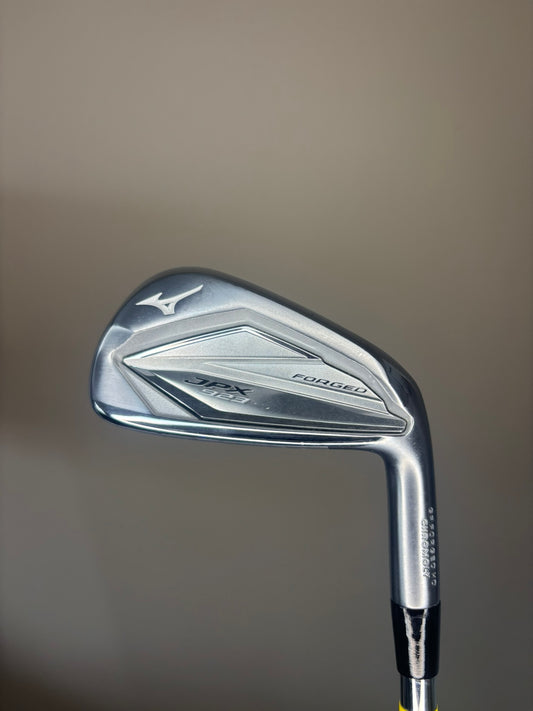 Mizuno JPX 923 Forged 7-Iron DG 105g S300 Stiff Flex 37.25″ MINT