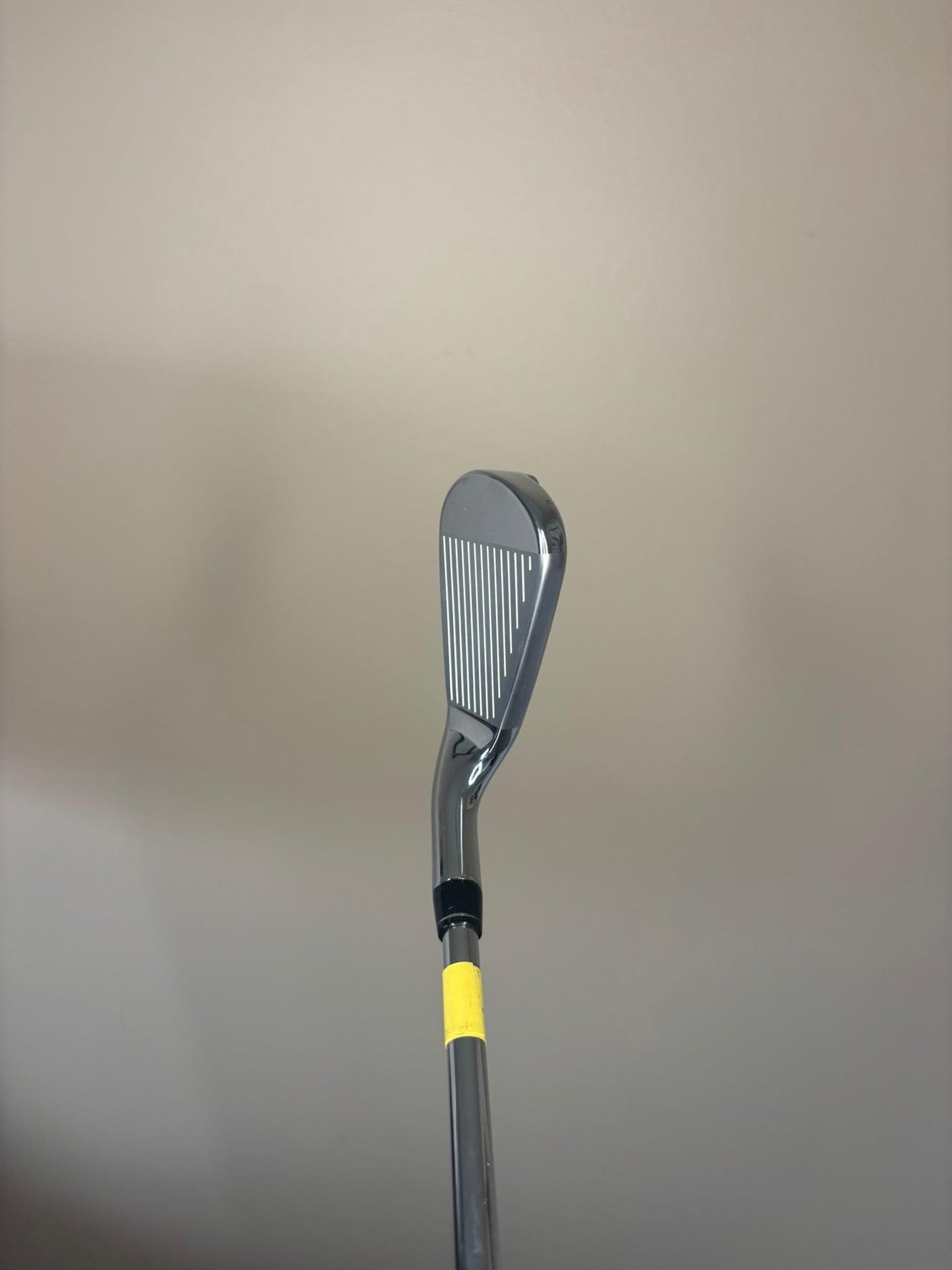 Callaway Paradym X 7-Iron Elevate MPH 85 Stiff Flex 37″ MINT