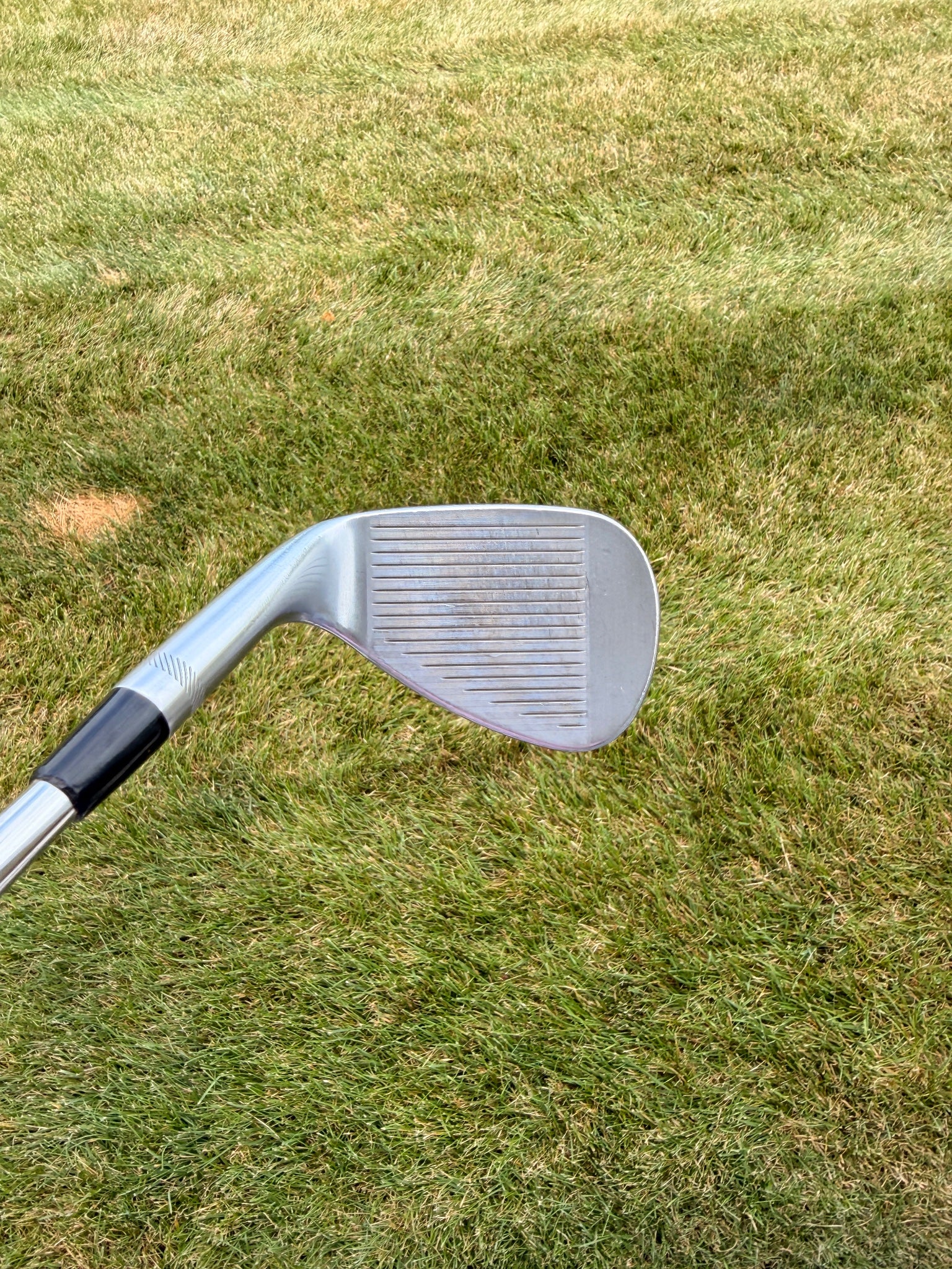Titleist Vokey SM8 Tour Chrome Gap Wedge 52° / 8 Stock Wedge Flex 35.75" NICE — photo 2