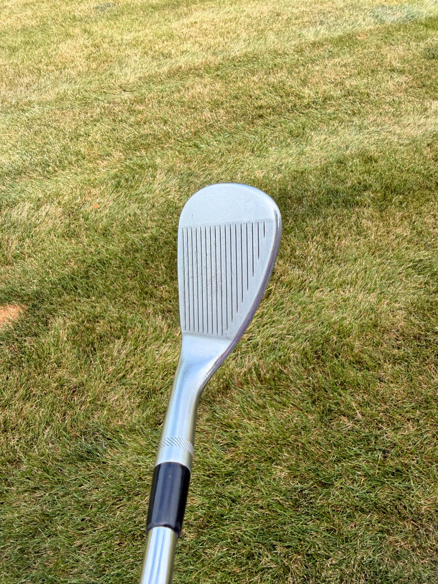 Titleist Vokey SM8 Tour Chrome Gap Wedge 52° / 8 Stock Wedge Flex 35.75" NICE — photo 3