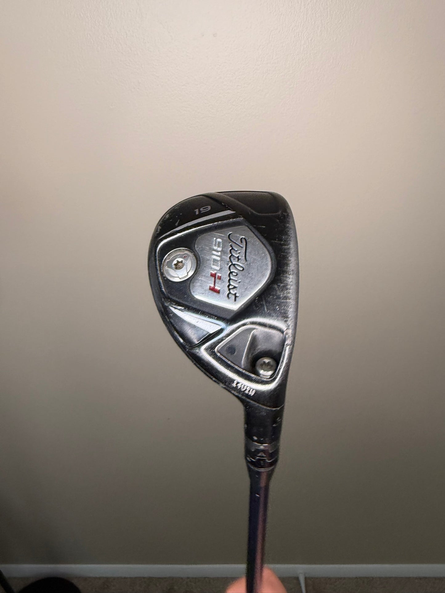 Photo of Titleist 910 H 3 Hybrid 19° Stiff Flex Diamana Kai'Li Blue