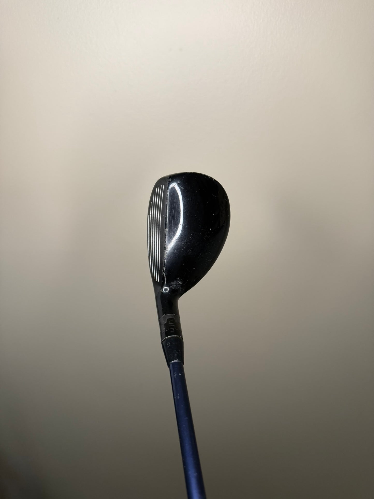 Photo of Titleist 910 H 3 Hybrid 19° Stiff Flex Diamana Kai'Li Blue