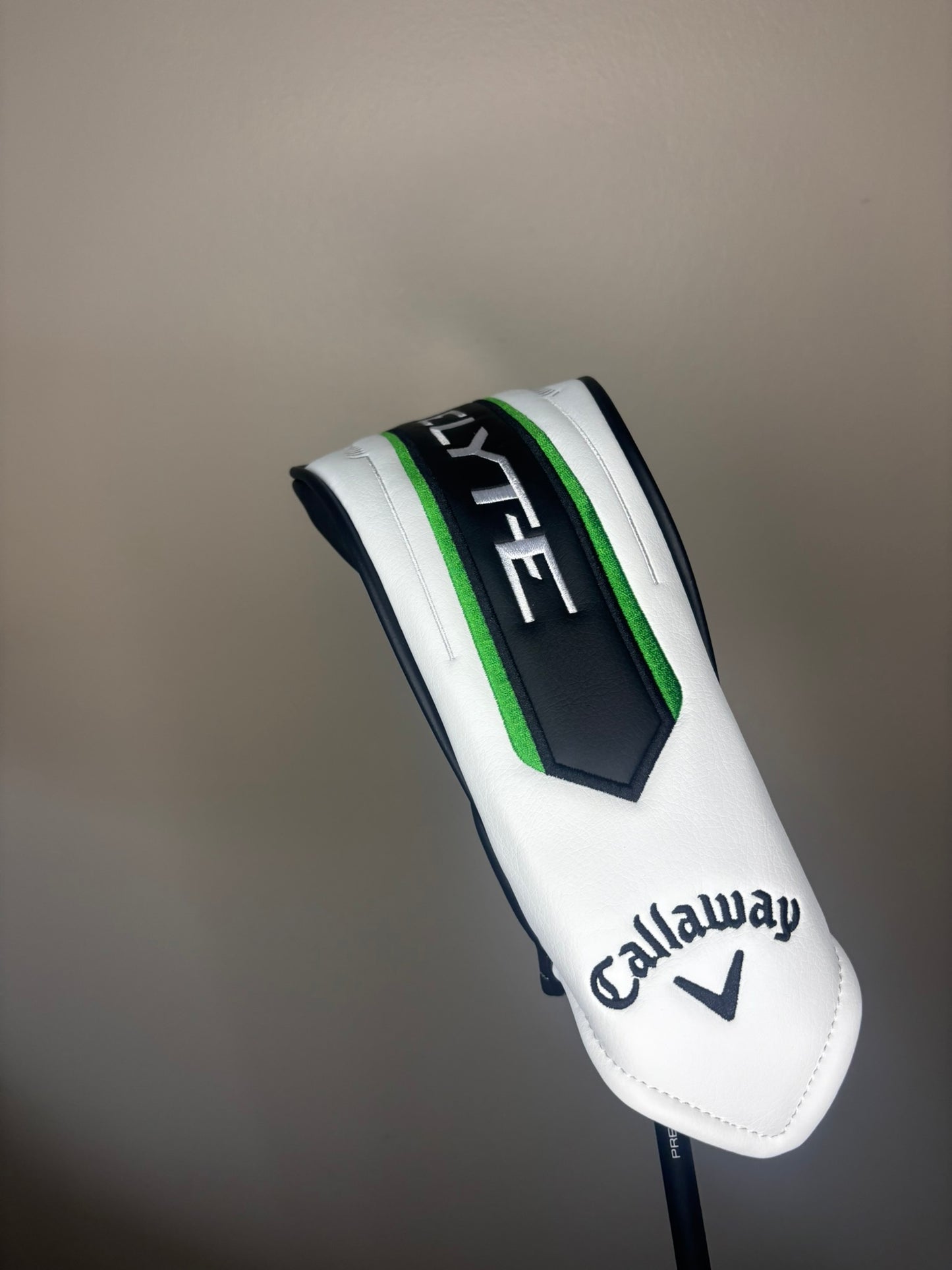 Callaway Elyte X 7-Wood 21° Vanquish 4 R2 Senior Flex 42″ +HC NICE