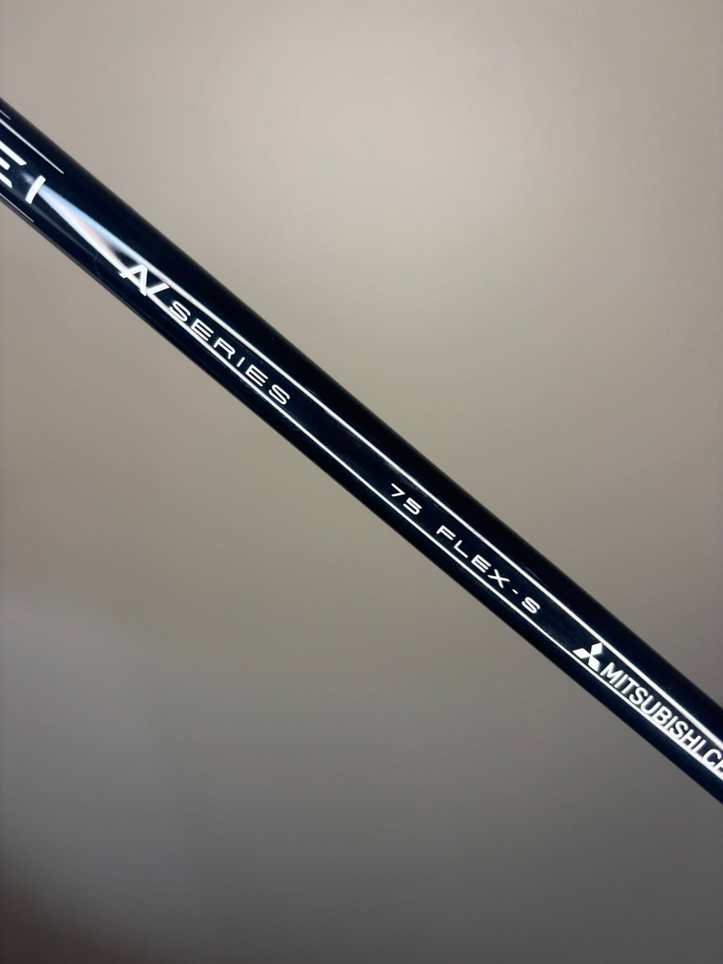 Callaway 2025 Apex UW 19° Tensei Blue AV 75 Stiff Flex 41.25″ +HC MINT