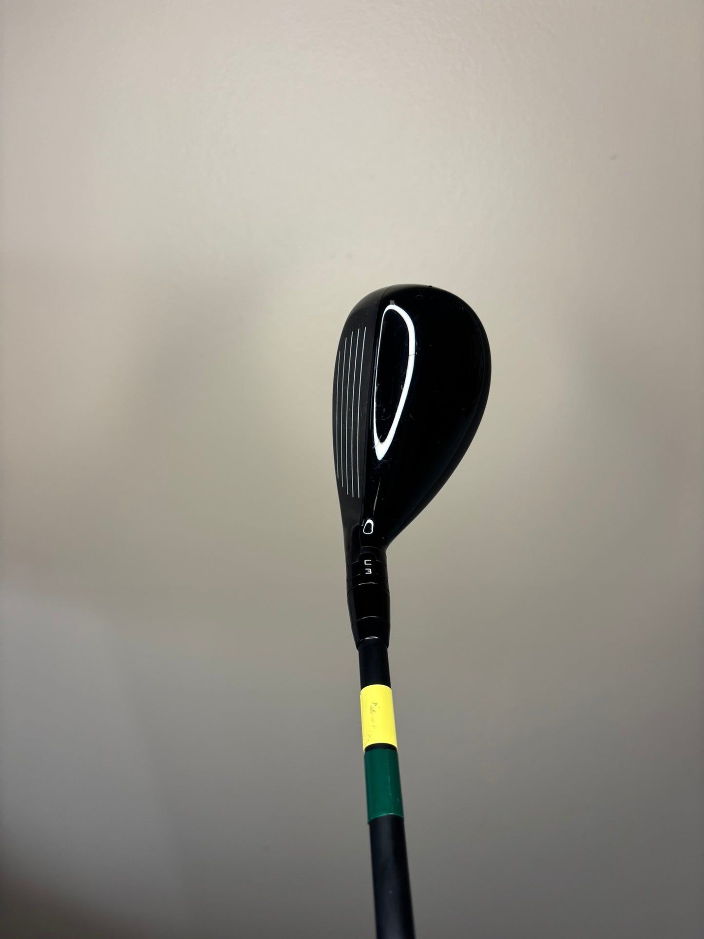 Titleist GT3 4 Hybrid 21° Tensei 1K Black 65HY Stiff Flex 40″ NICE