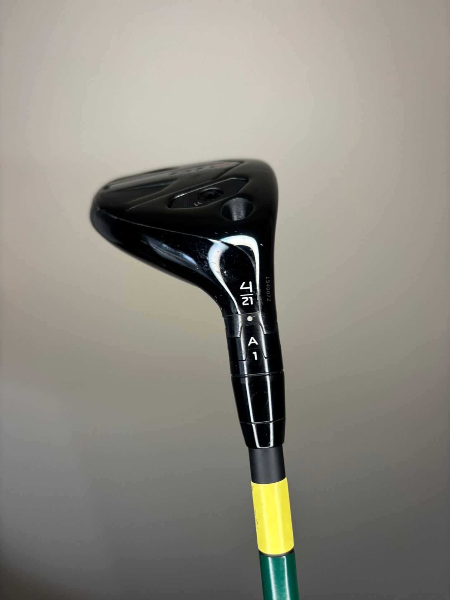 Titleist GT2 4 Hybrid 21° Tensei 1K Blue Stiff Flex 40″ NICE