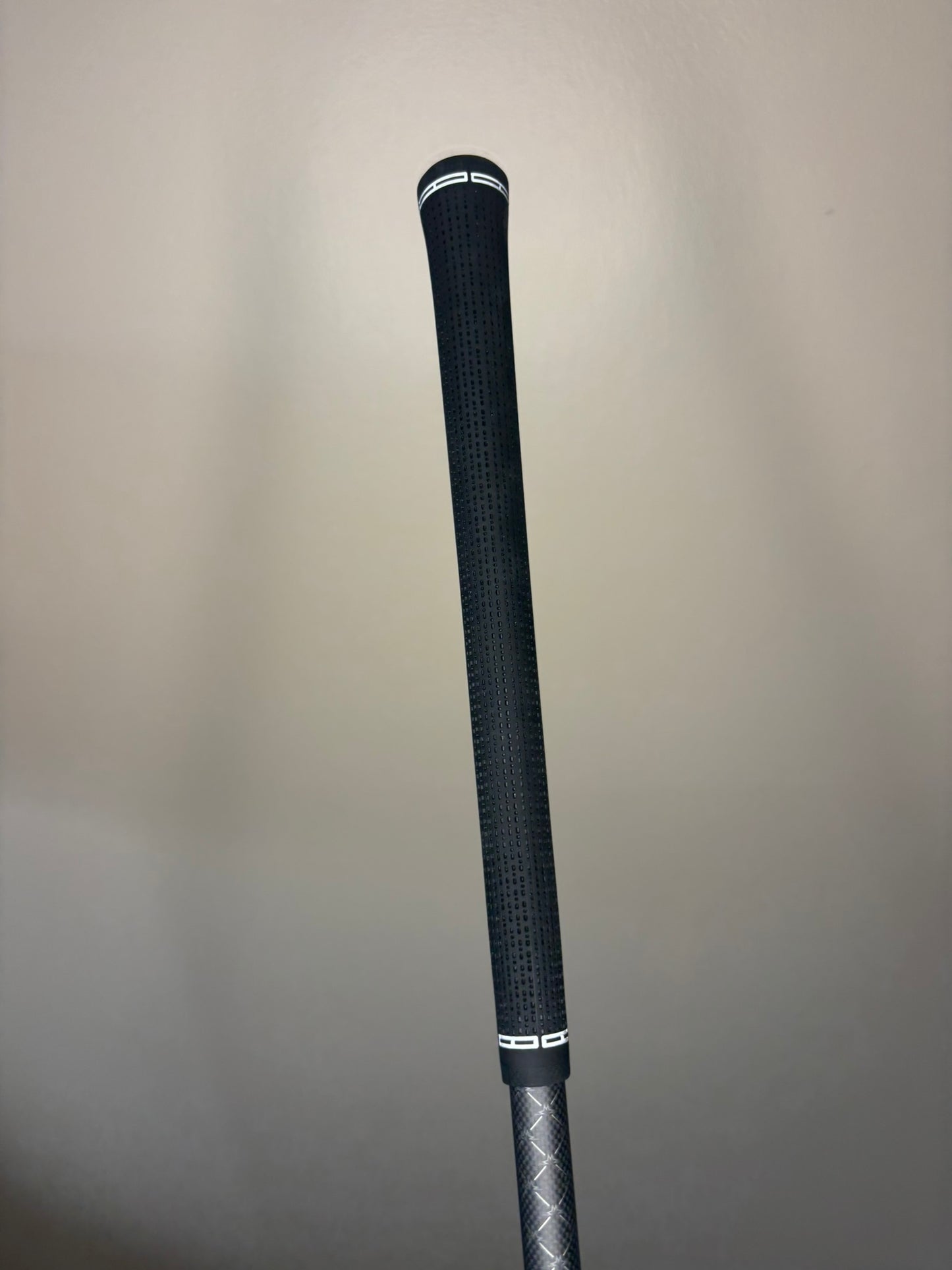 Titleist GT2 4 Hybrid 21° Tensei 1K Blue Stiff Flex 40″ NICE