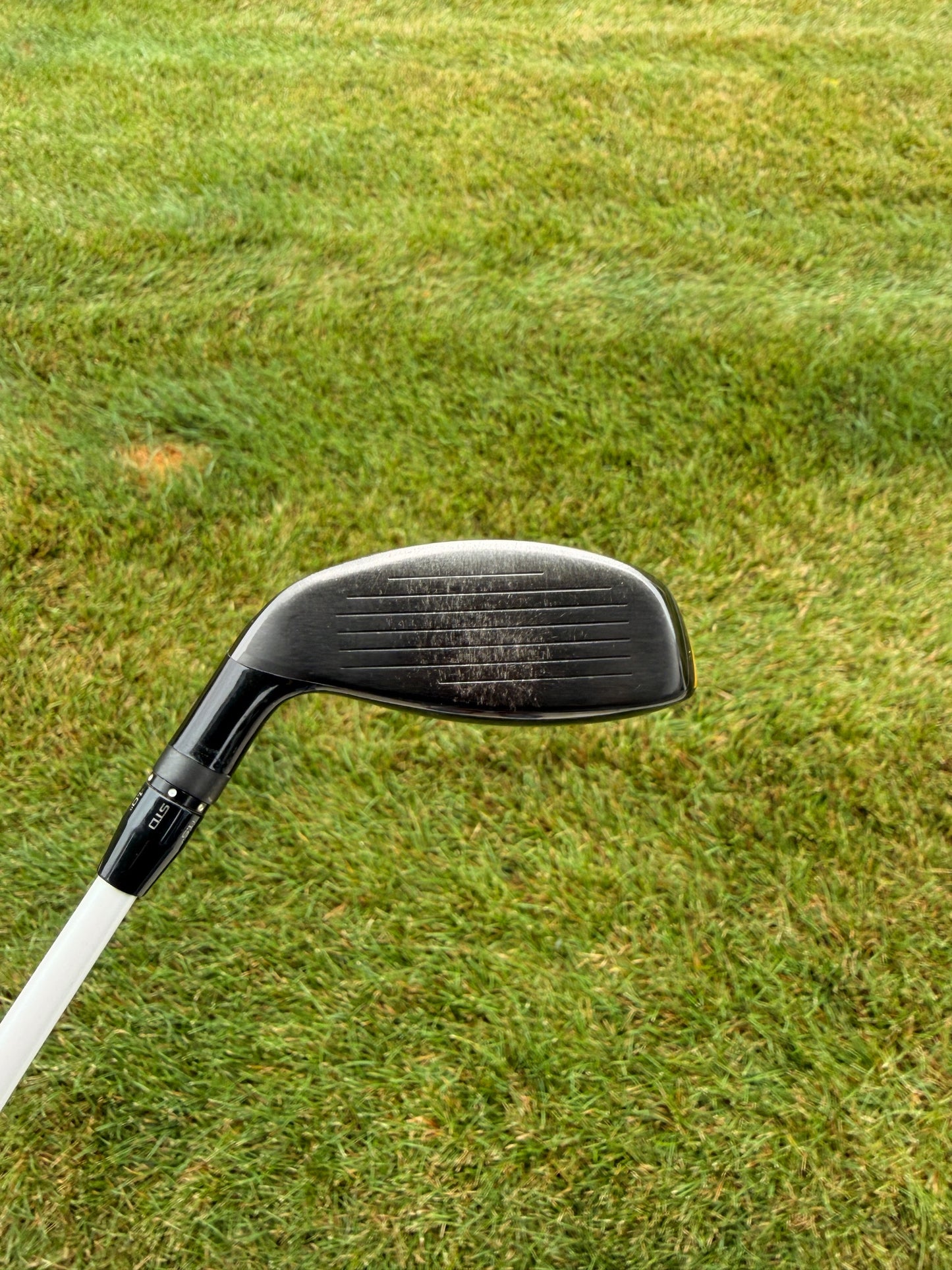Wilson Staff FG Tour F5 3 Hybrid 20° Aldila Rogue 70g Stiff Flex 43" +HC — photo 2