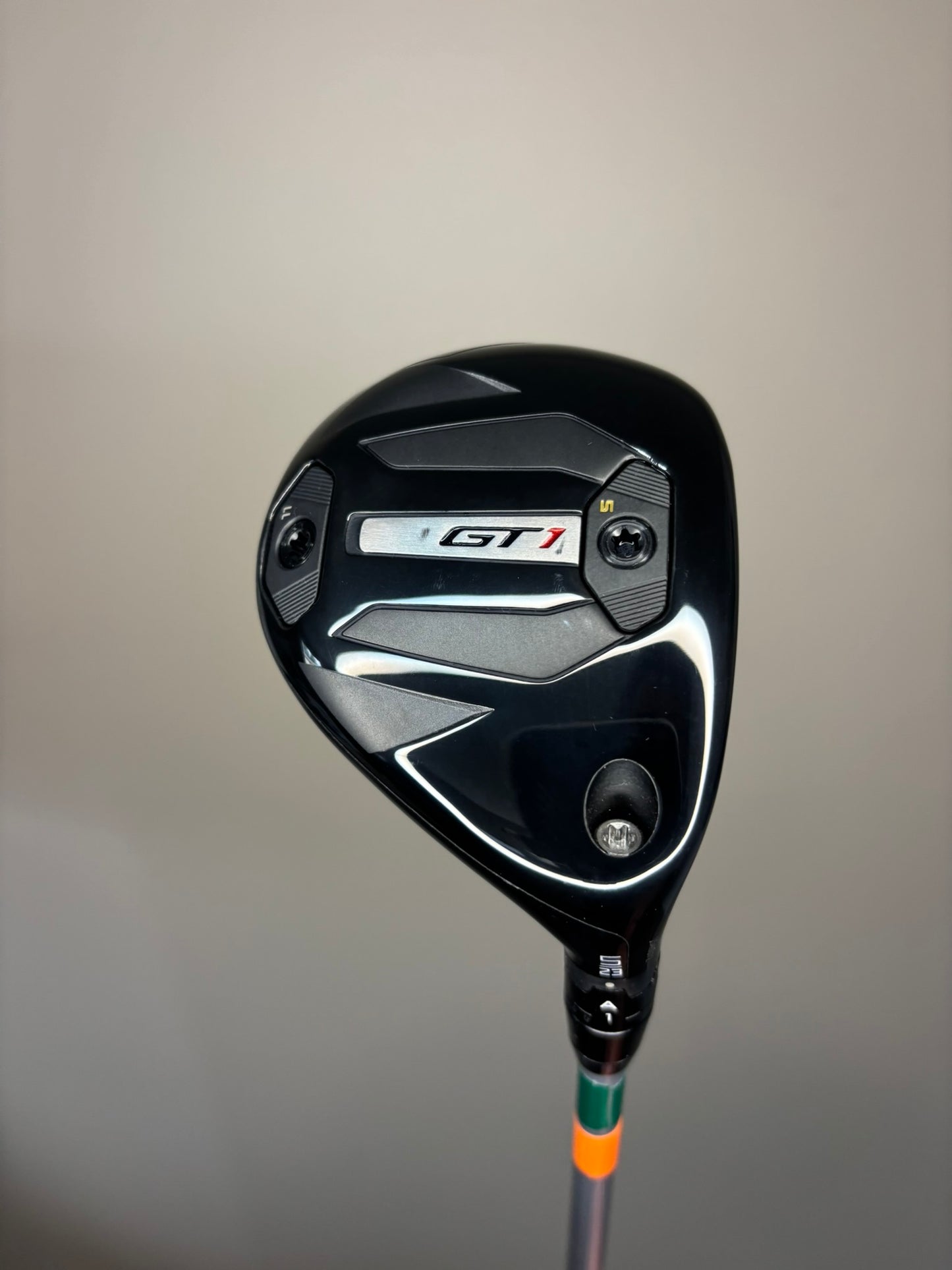 Titleist GT1 5 Hybrid 23° Air Speeder Senior Flex 39.5″ NICE