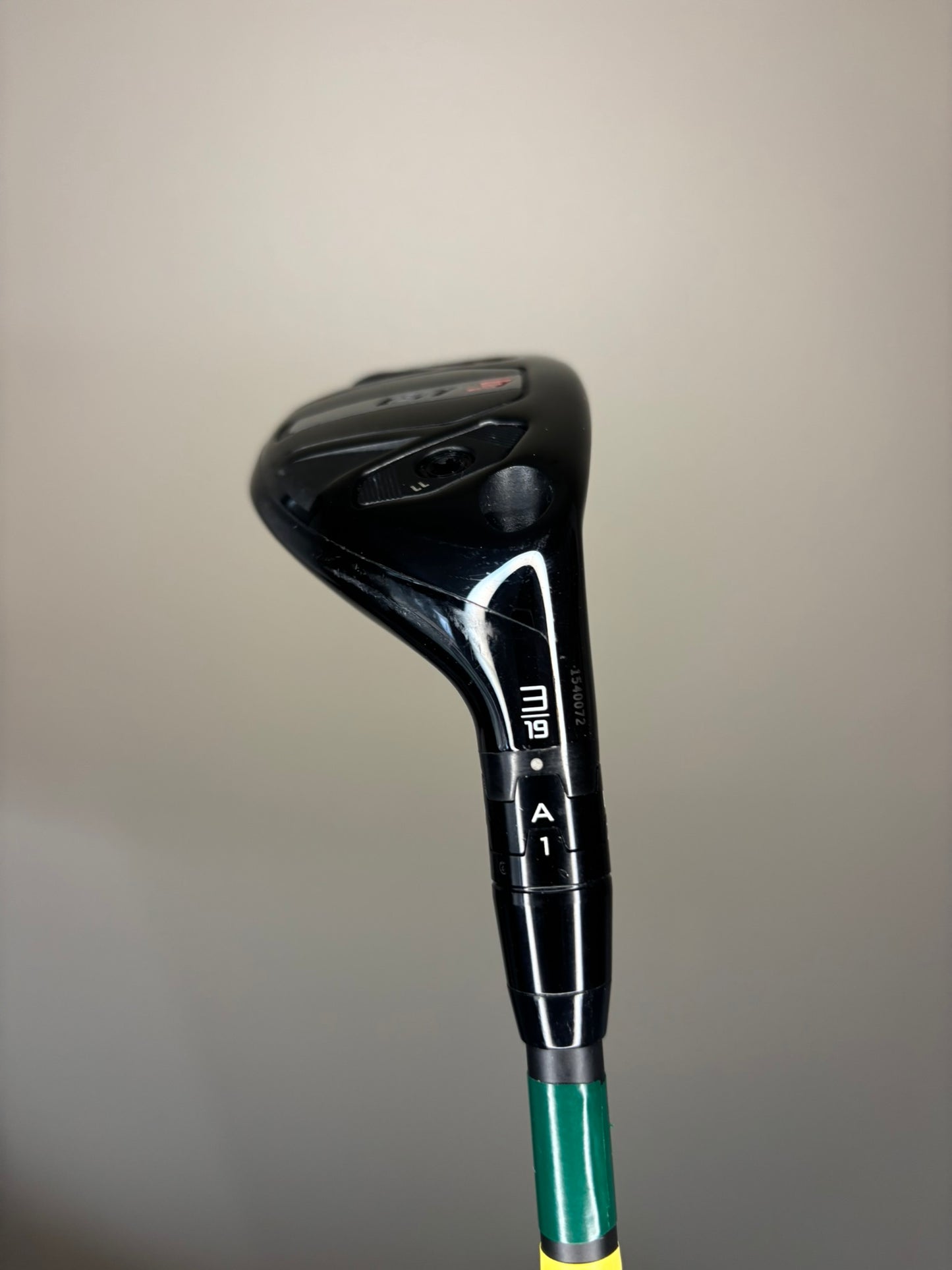 Titleist GT3 3 Hybrid 19° HZRDUS 80g HY Stiff Flex 40.5″ NICE