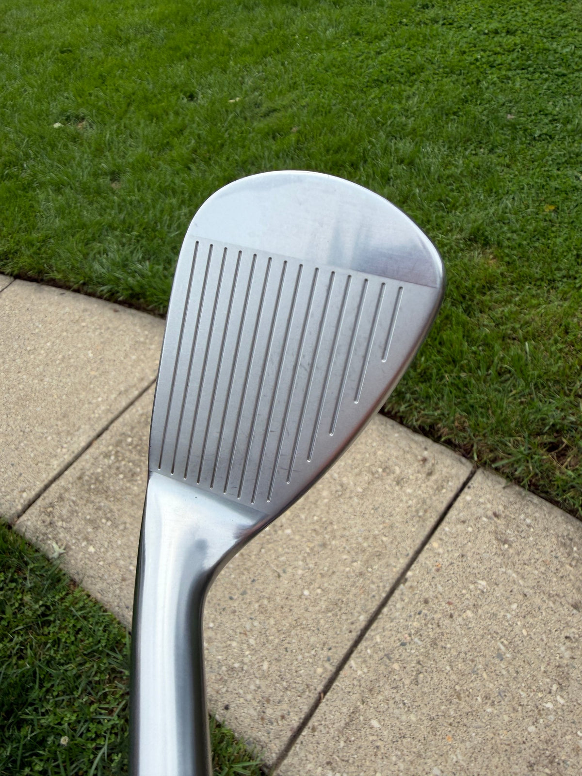 Titleist 2025 T250* Launch Spec Gap Wedge 52° MMT 65 Senior Flex 35.5" NEAR MINT — photo 3