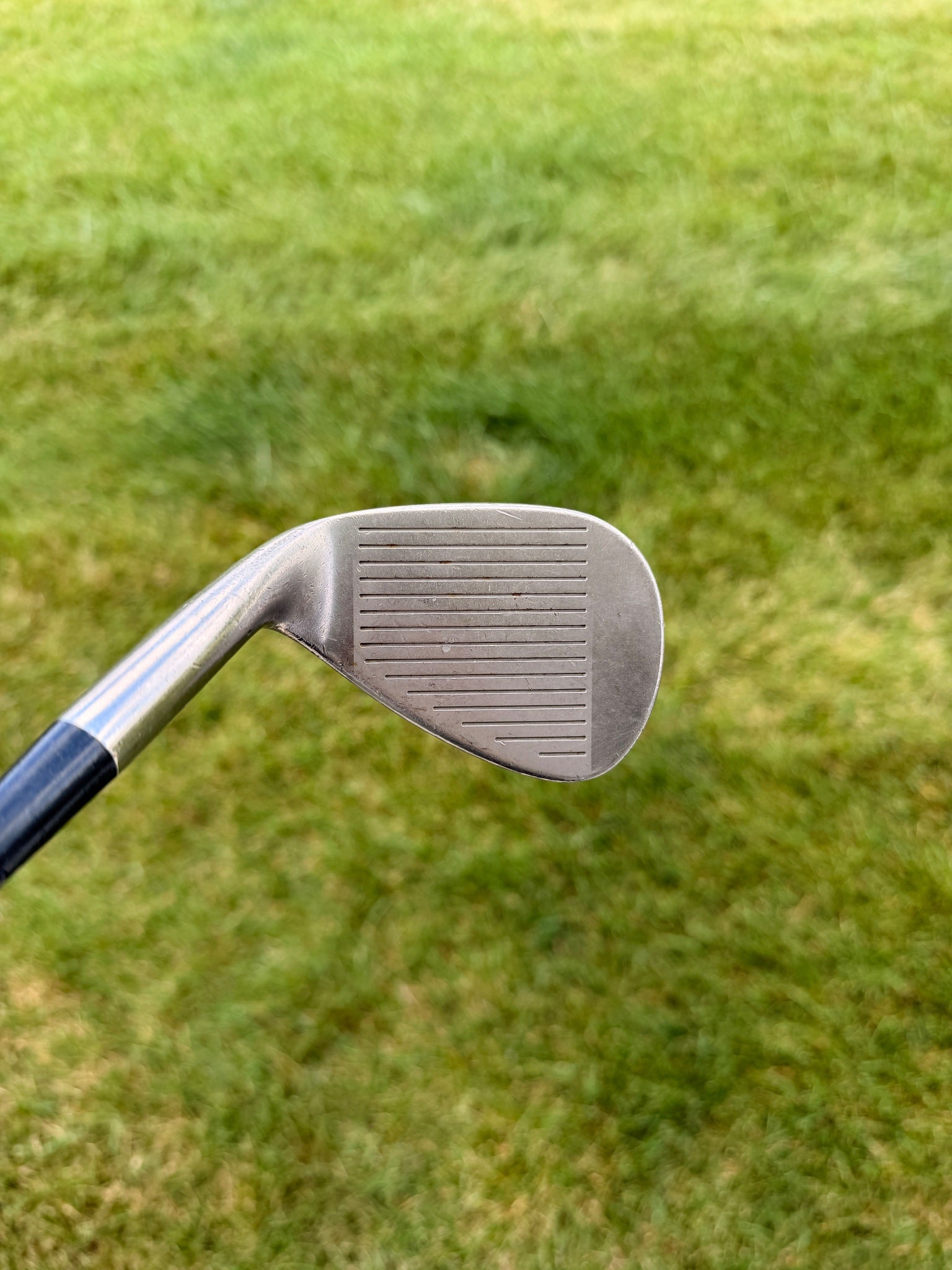 Mizuno 2008 MP-T Series Black Nickel GW 53° / 8 Dynamic Gold Wedge Flex 35.75" — photo 2