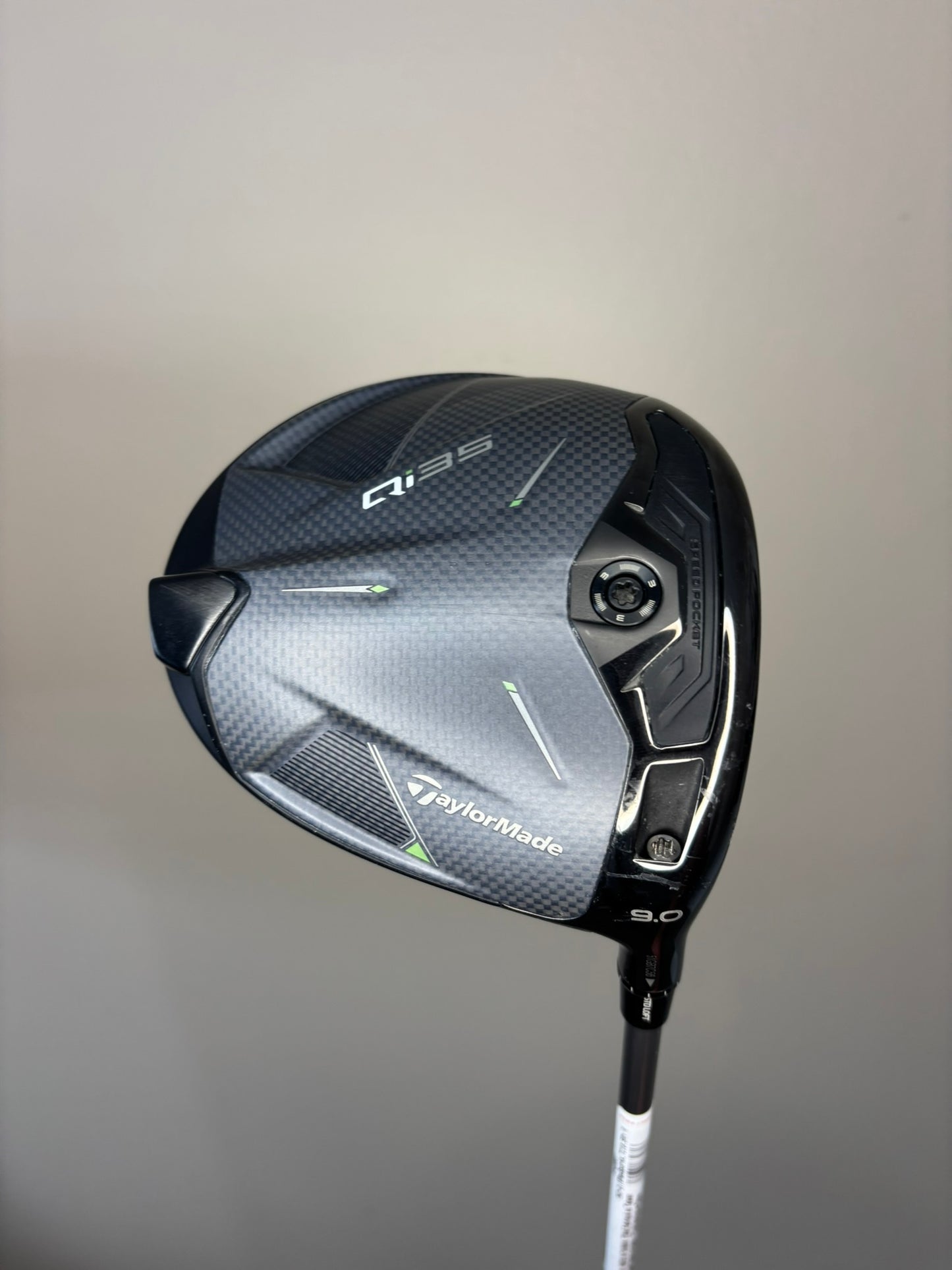 Taylormade Qi35 Driver 9° Speeder NX 50g Regular Flex 45.5″ MINT