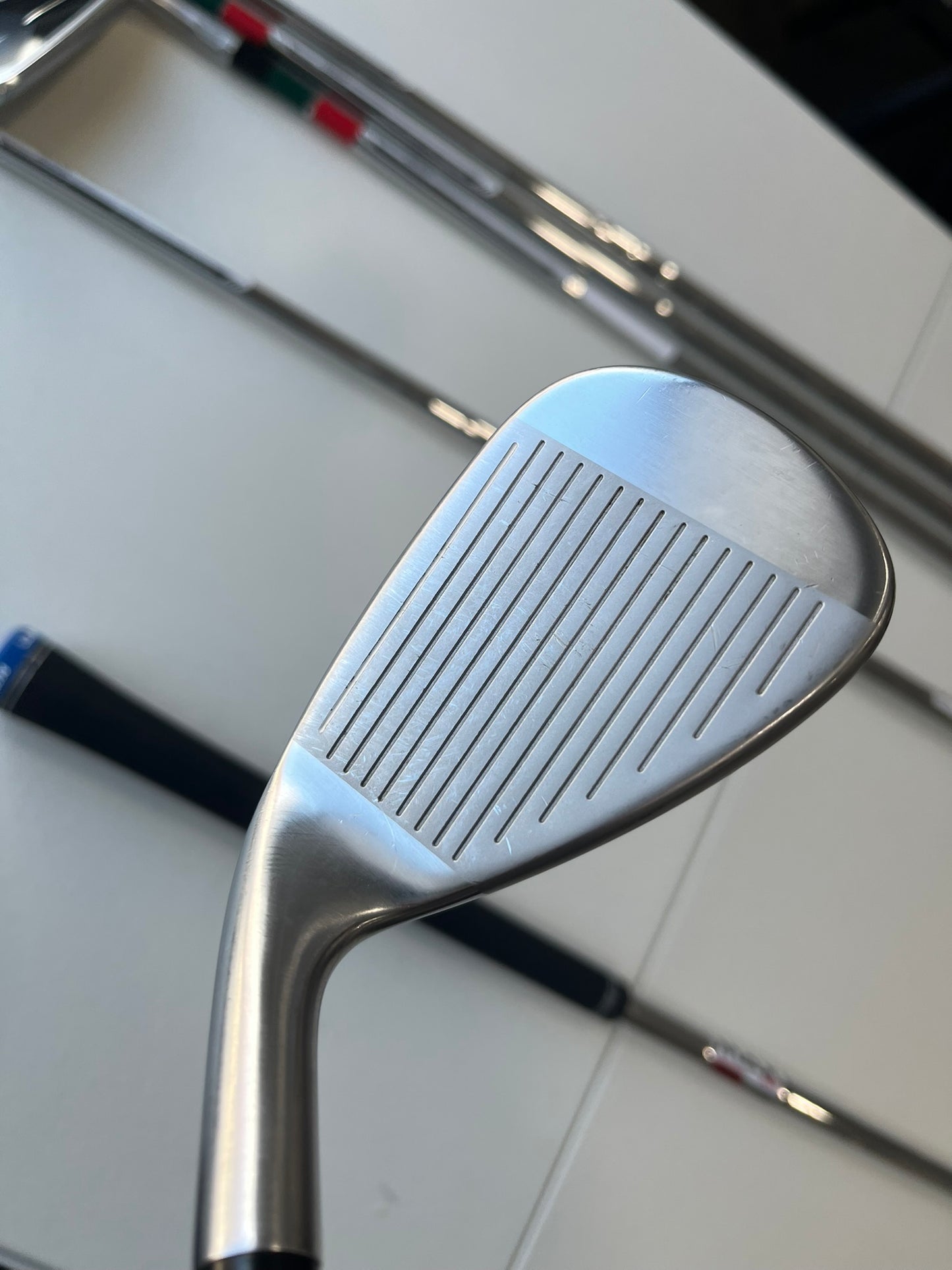 Photo of Taylormade Qi Iron Set Regular Flex Kbs Max Mt 85