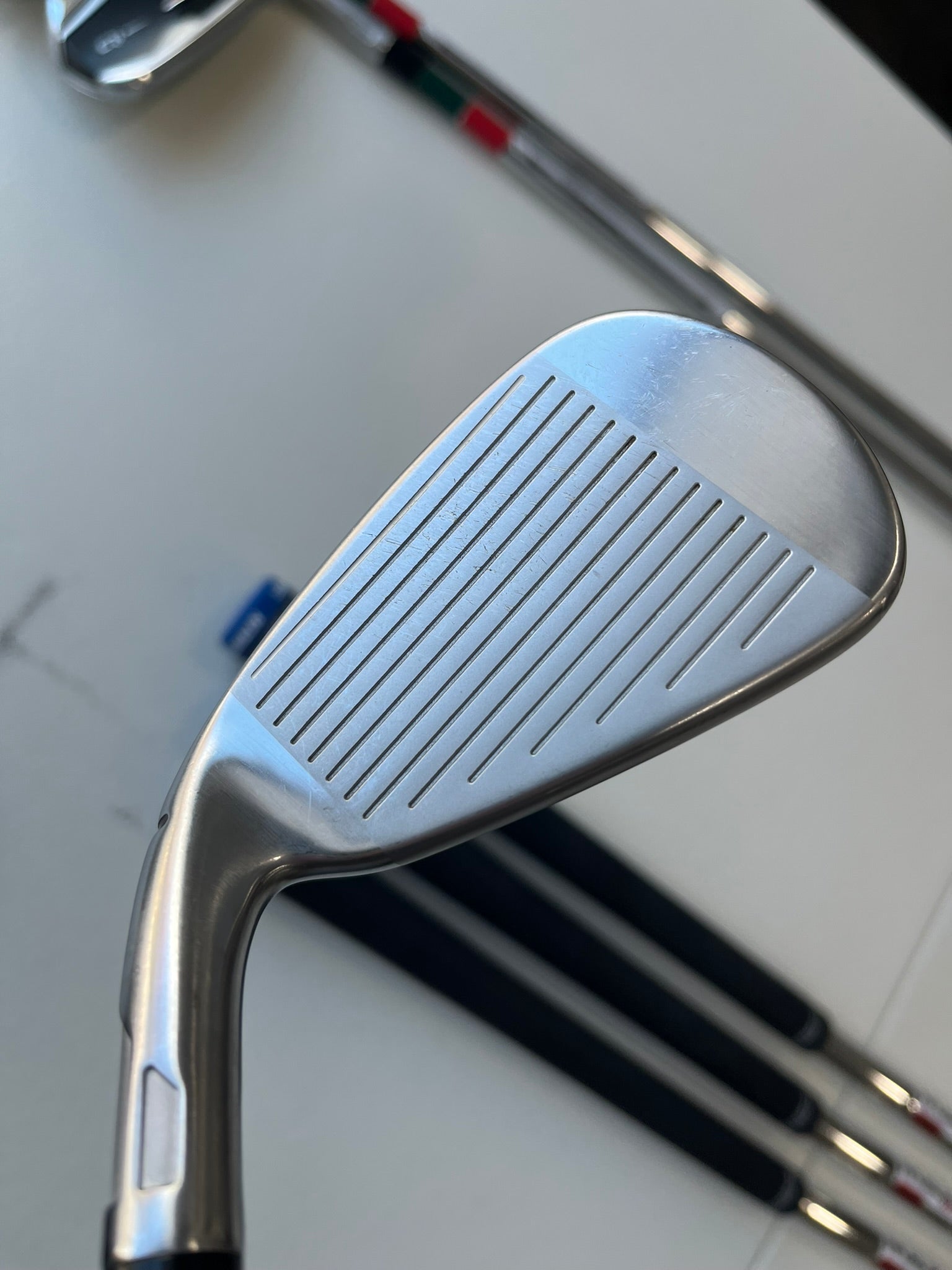 Photo of Taylormade Qi Iron Set Regular Flex Kbs Max Mt 85