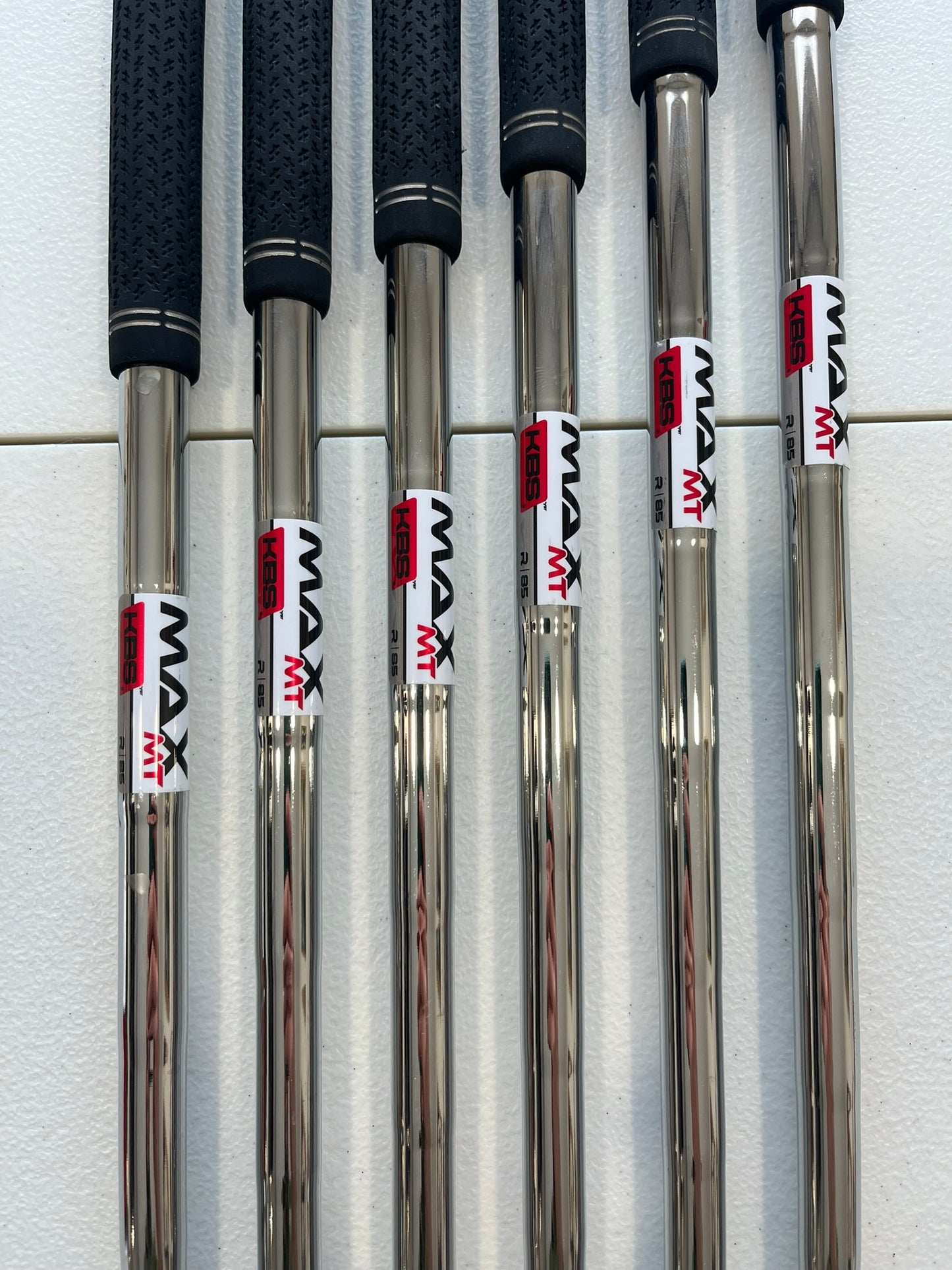 Photo of Taylormade Qi Iron Set Regular Flex Kbs Max Mt 85