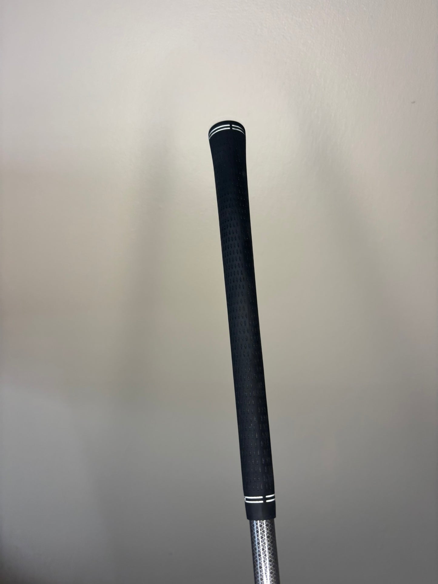 Titleist 917 D2 Driver 10.5° Diamana Blue S+ 60g Regular Flex 44.75″ NICE