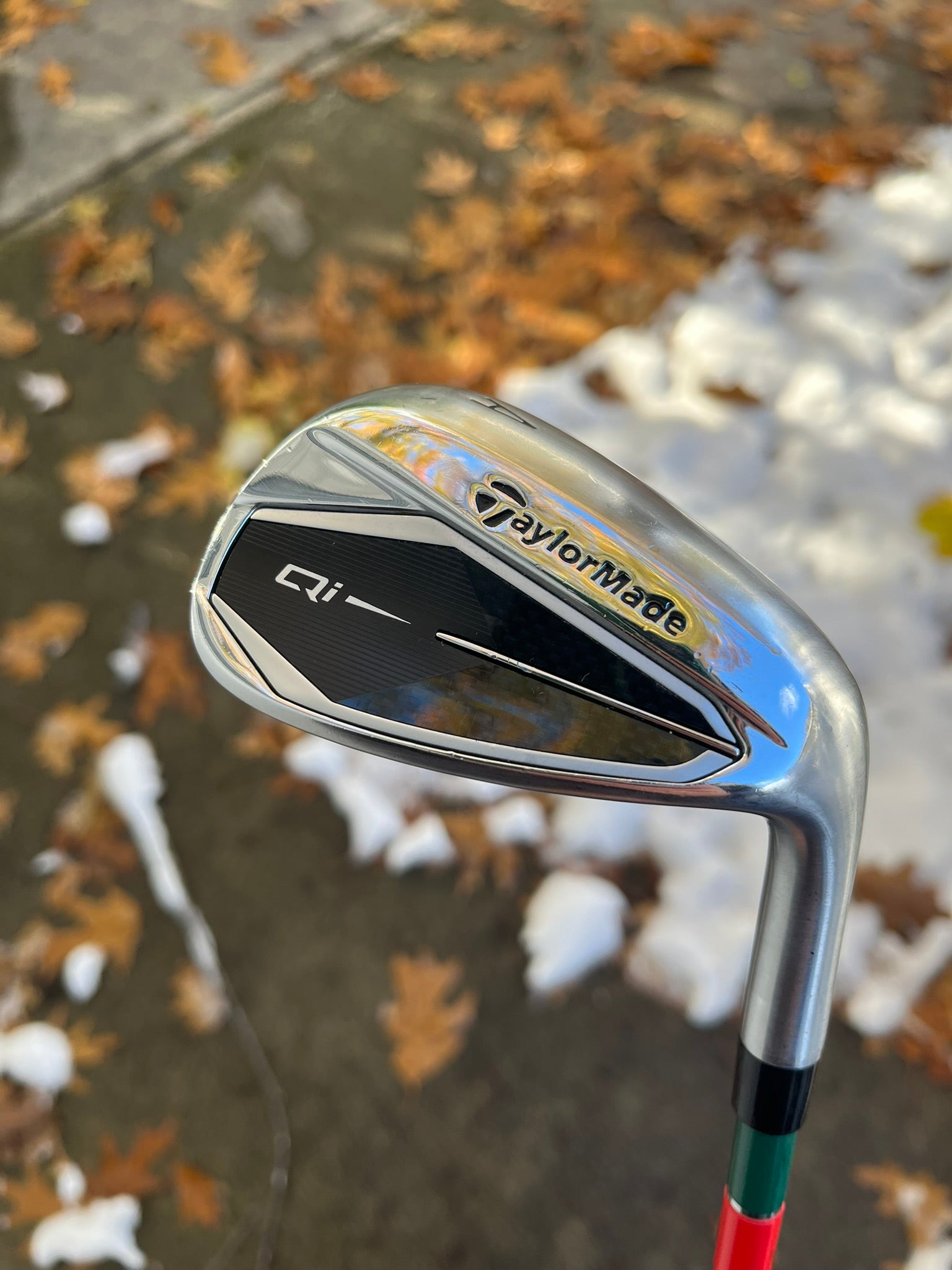 Photo of Taylormade Qi Gap Wedge Regular Flex Kbs Max Mt 85