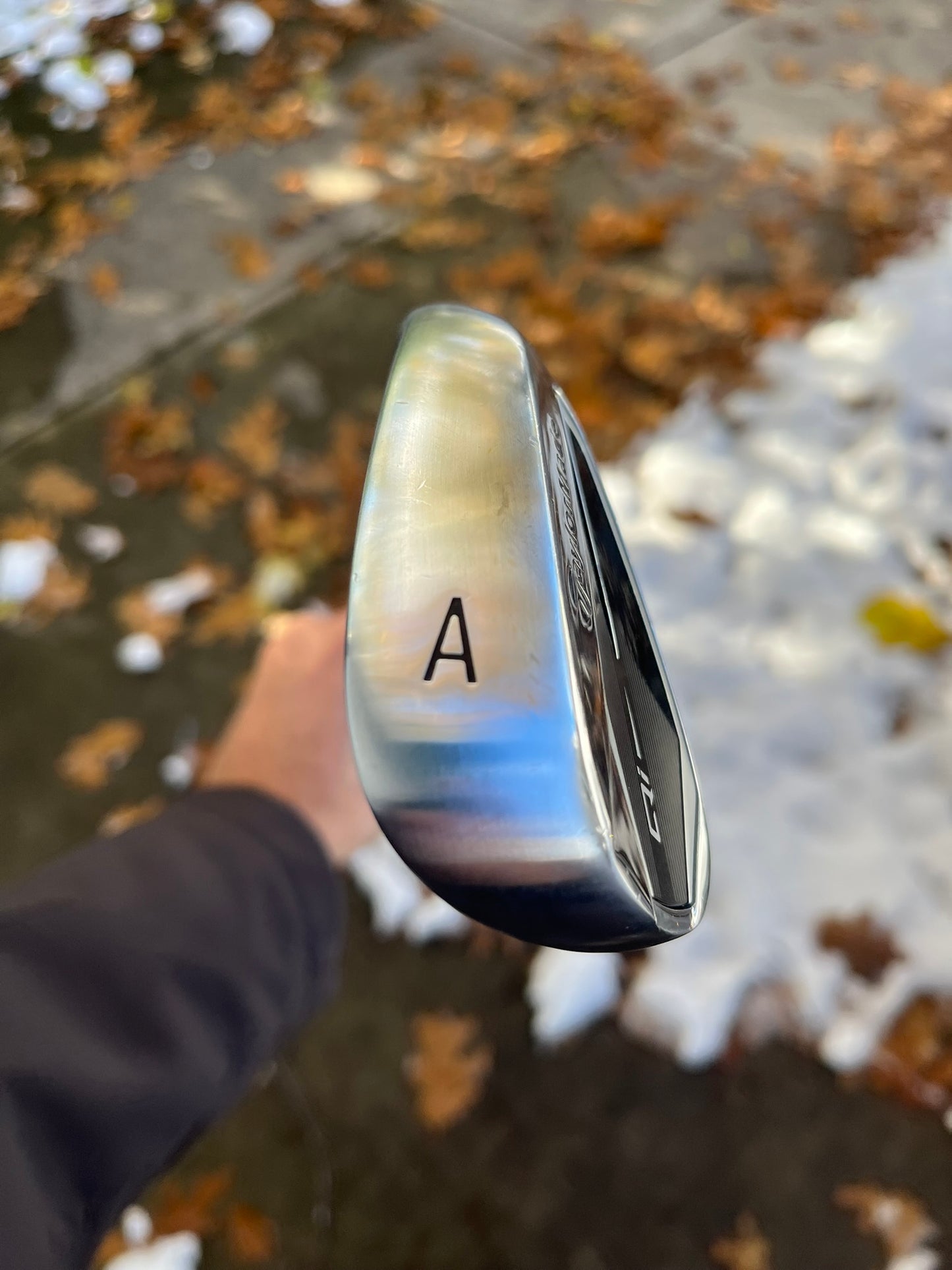 Photo of Taylormade Qi Gap Wedge Regular Flex Kbs Max Mt 85