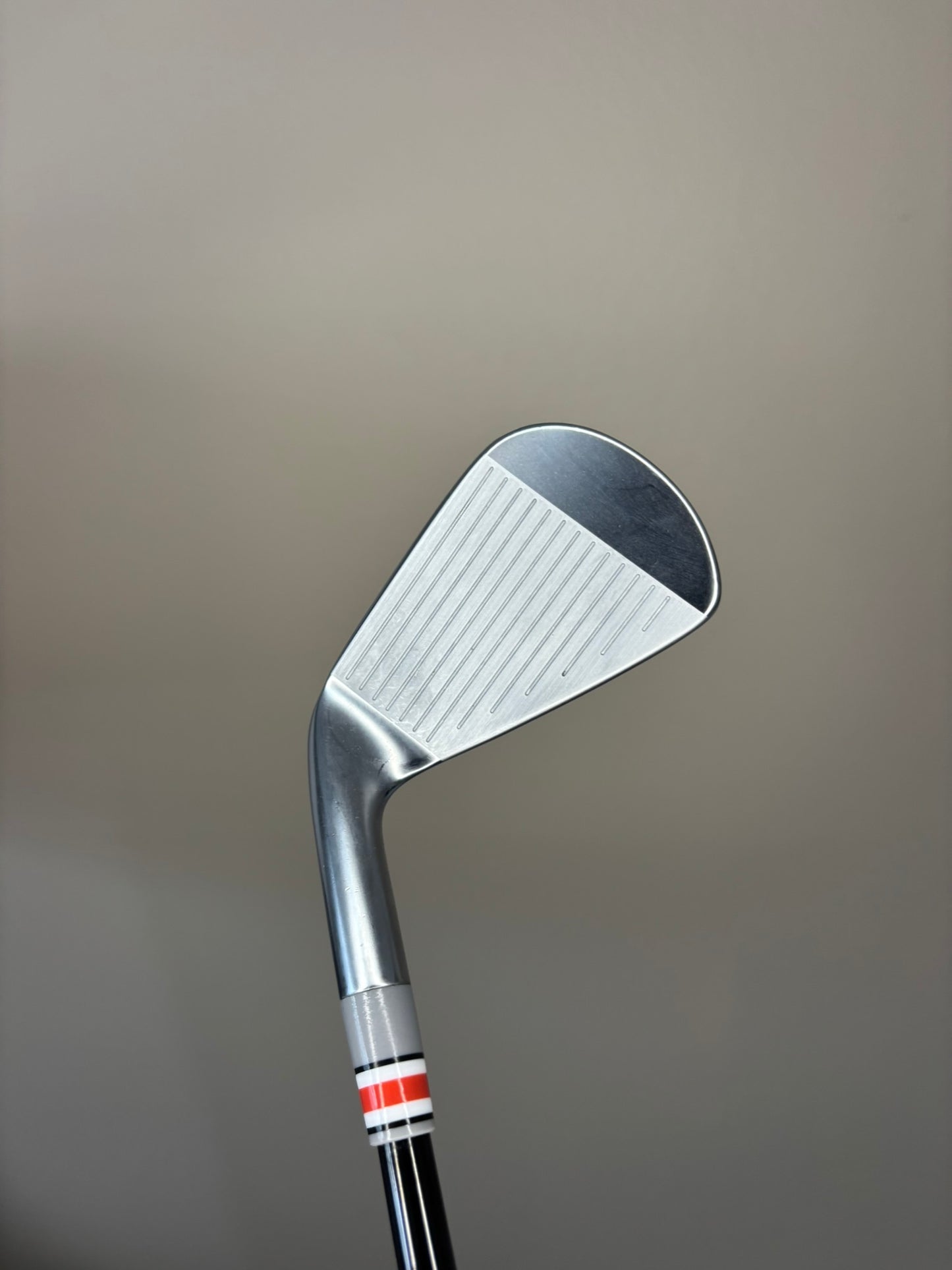 Srixon ZXi7 7-Iron KBS $-Taper 120g Stiff Flex 36.5″ MINT