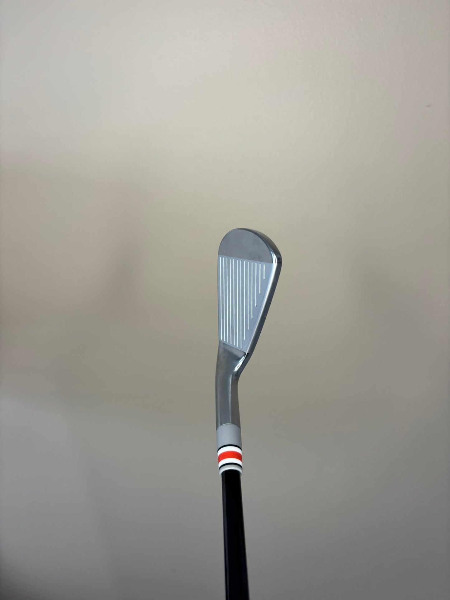 Srixon ZXi7 7-Iron KBS $-Taper 120g Stiff Flex 36.5″ MINT