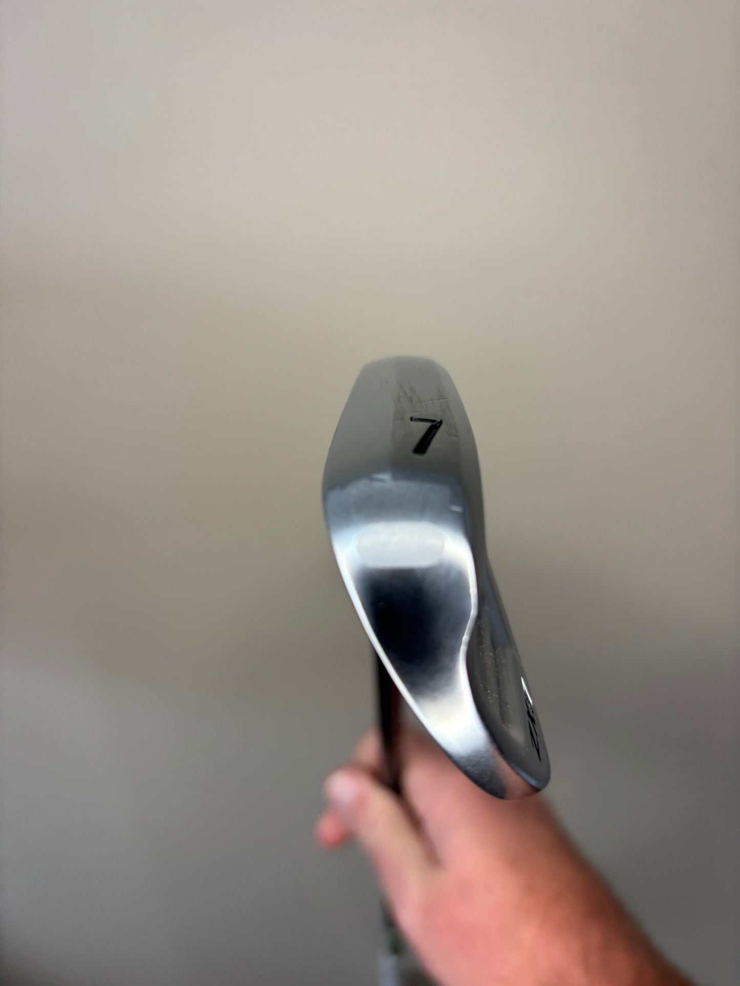 Srixon ZXi7 7-Iron KBS $-Taper 120g Stiff Flex 36.5″ MINT