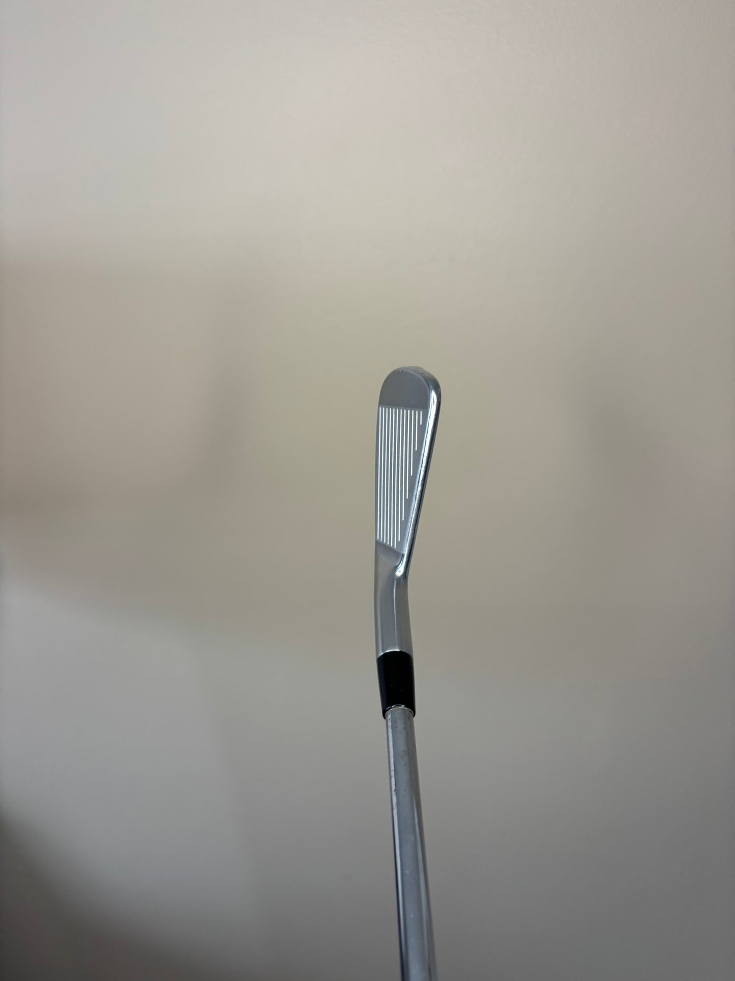 Maxfli Australian Blade 2-Iron TT DG S300 Stiff Flex 39.5″ NICE