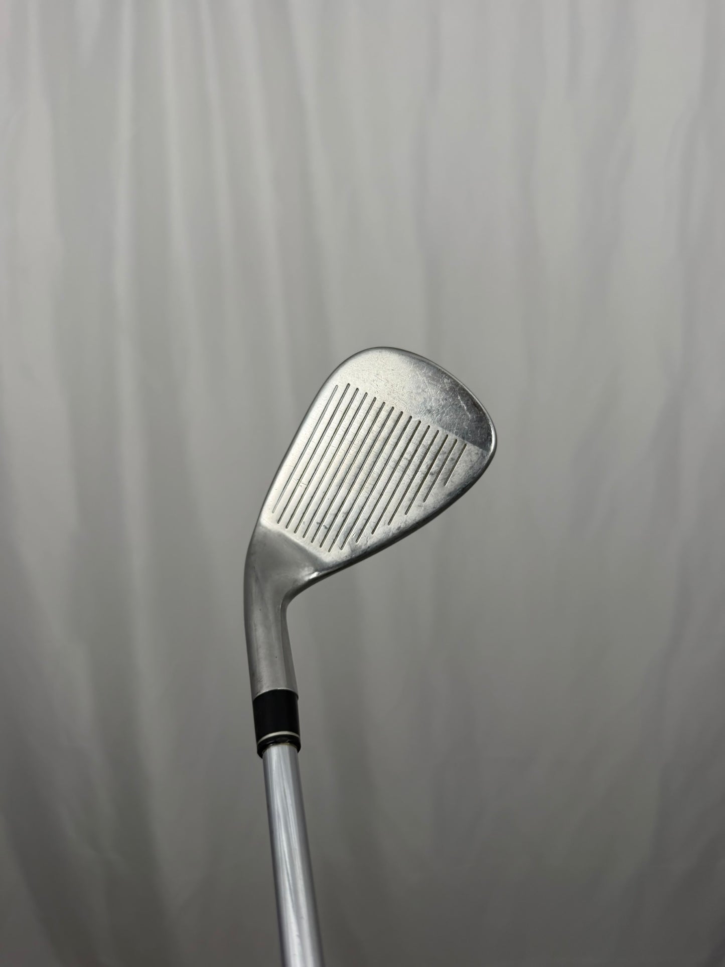 Taylormade M4 Gap Wedge KBS Max Stiff Flex 35.5″ NICE