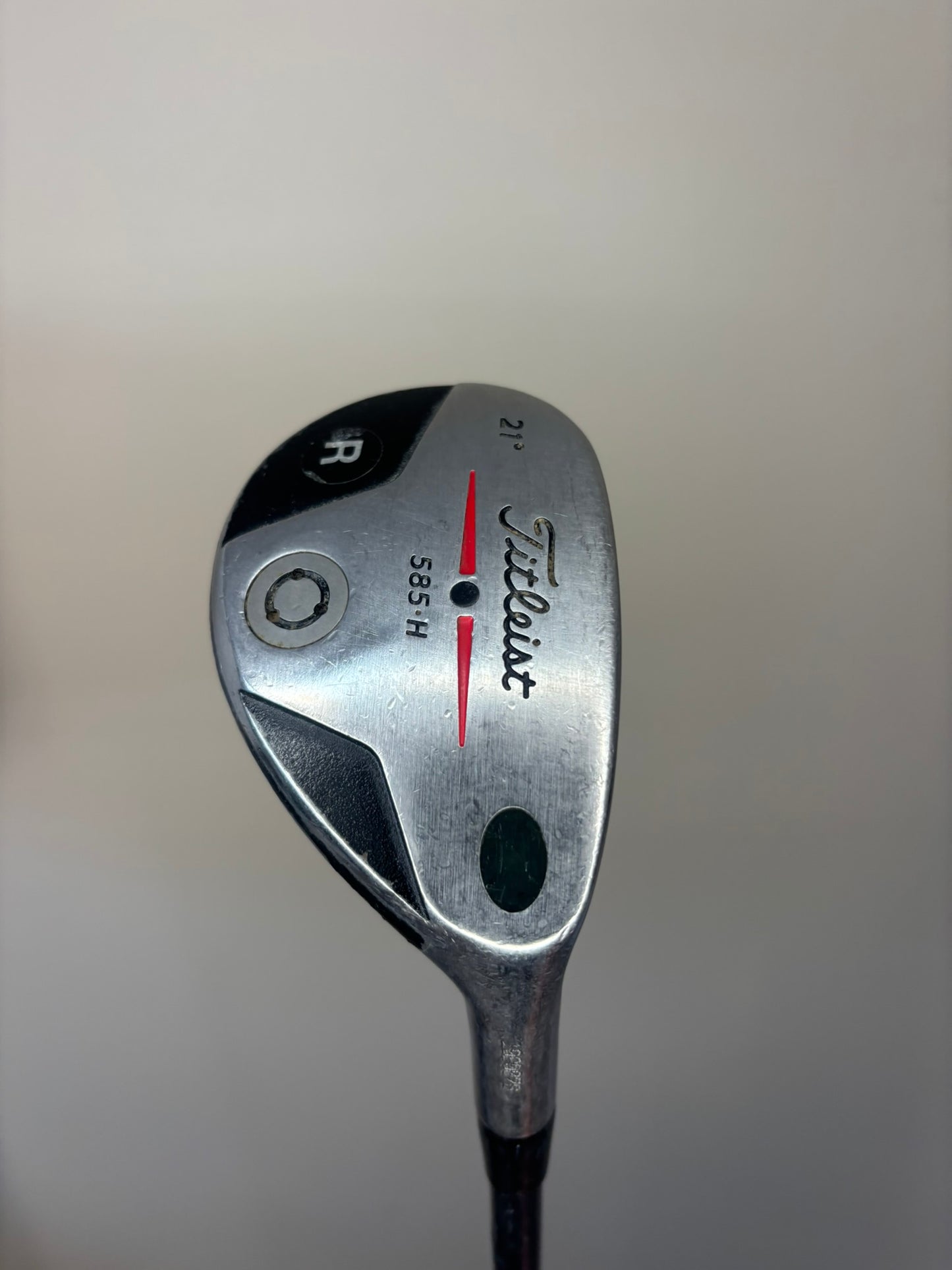 Titleist 585 H 3 Hybrid 21° 4175 Graphite Regular Flex 40″ NICE