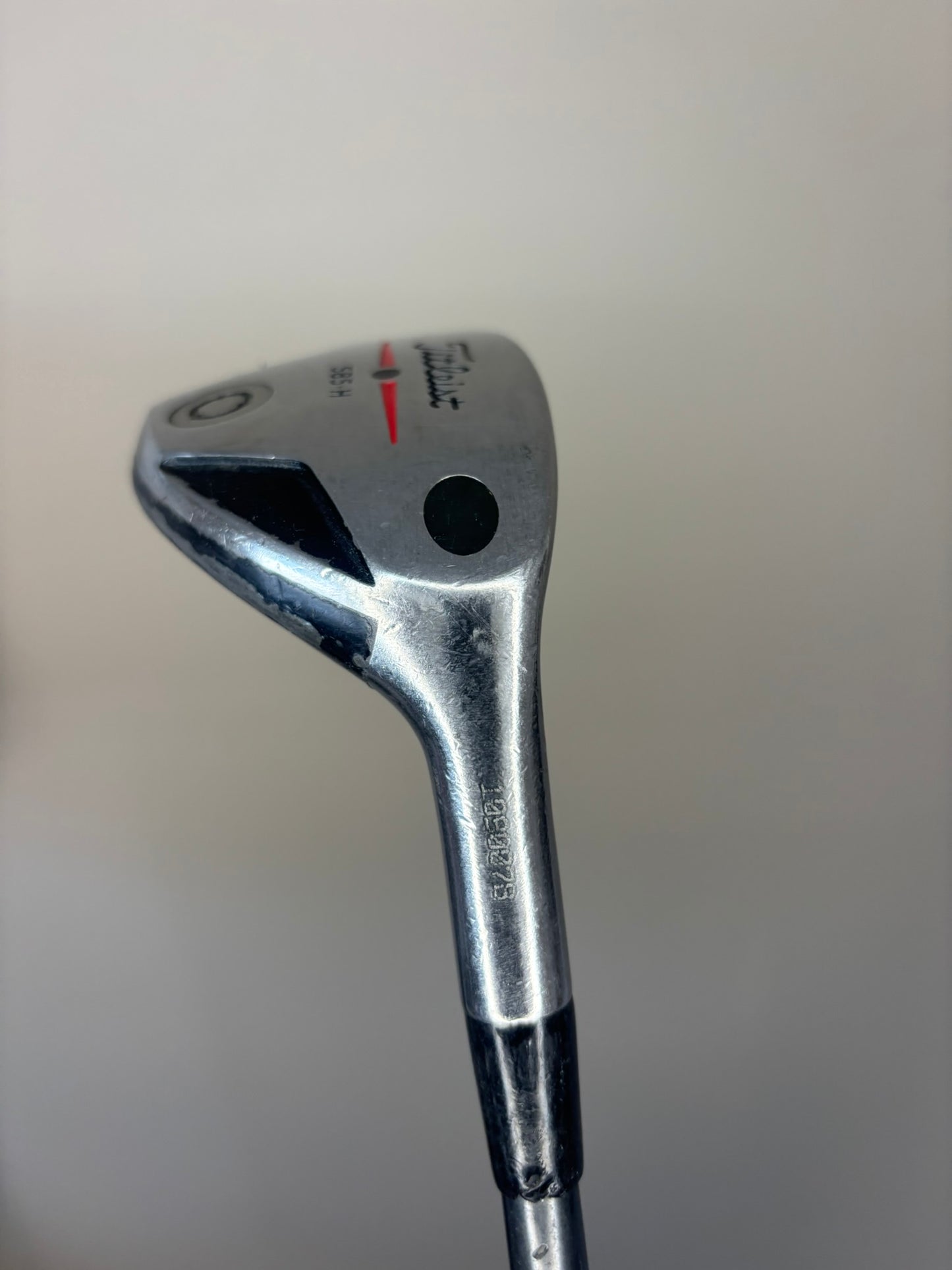 Titleist 585 H 3 Hybrid 21° 4175 Graphite Regular Flex 40″ NICE