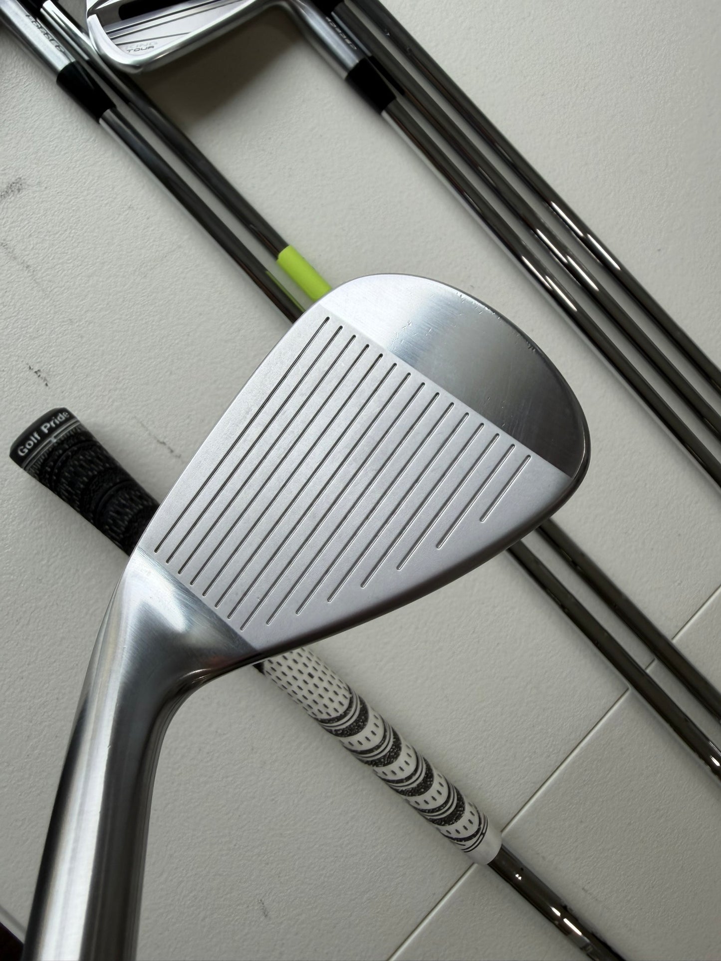 Photo of Cobra 2023 KING Tour Iron Set Regular Flex Ns Pro 950Gh
