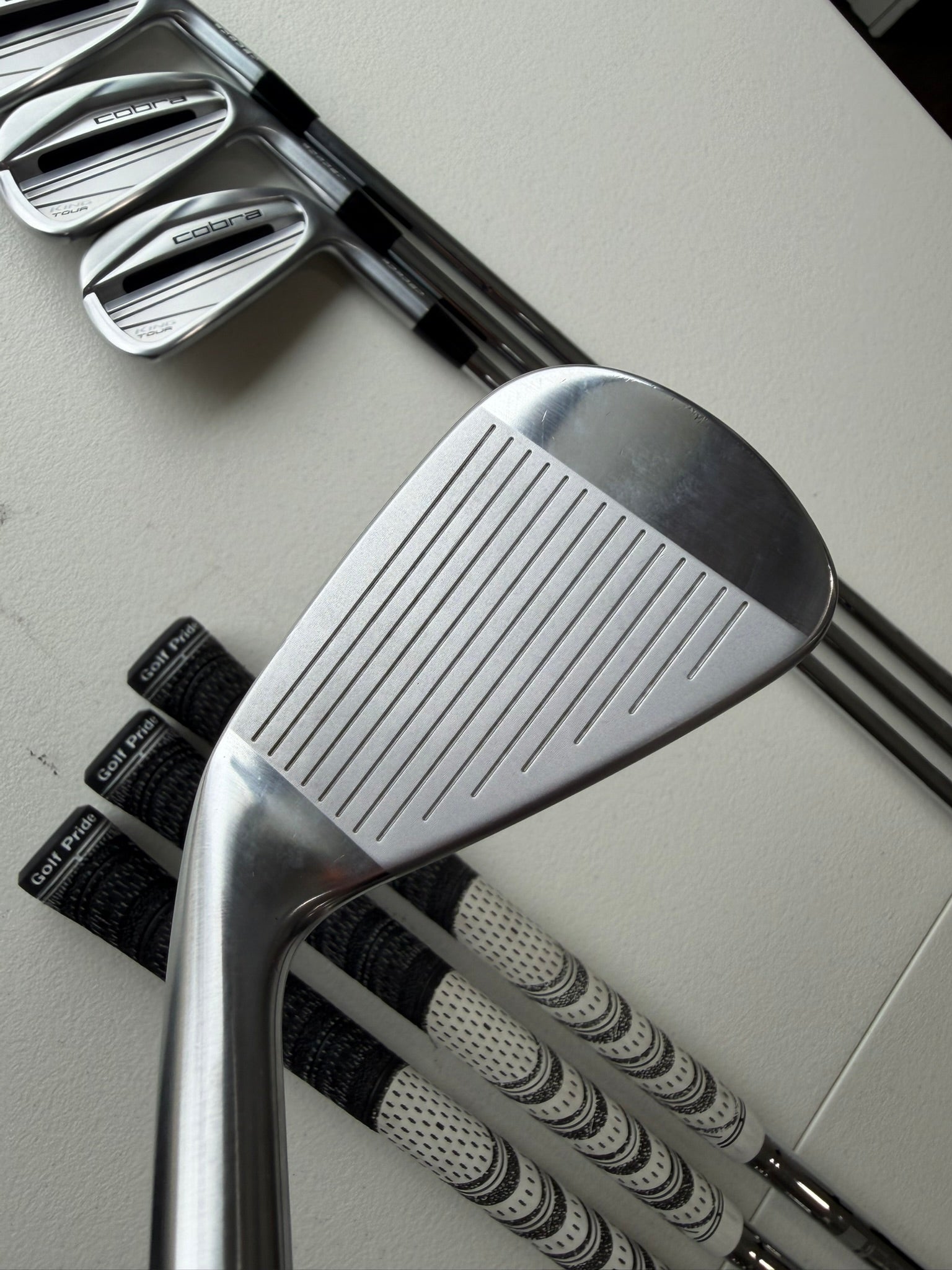 Photo of Cobra 2023 KING Tour Iron Set Regular Flex Ns Pro 950Gh