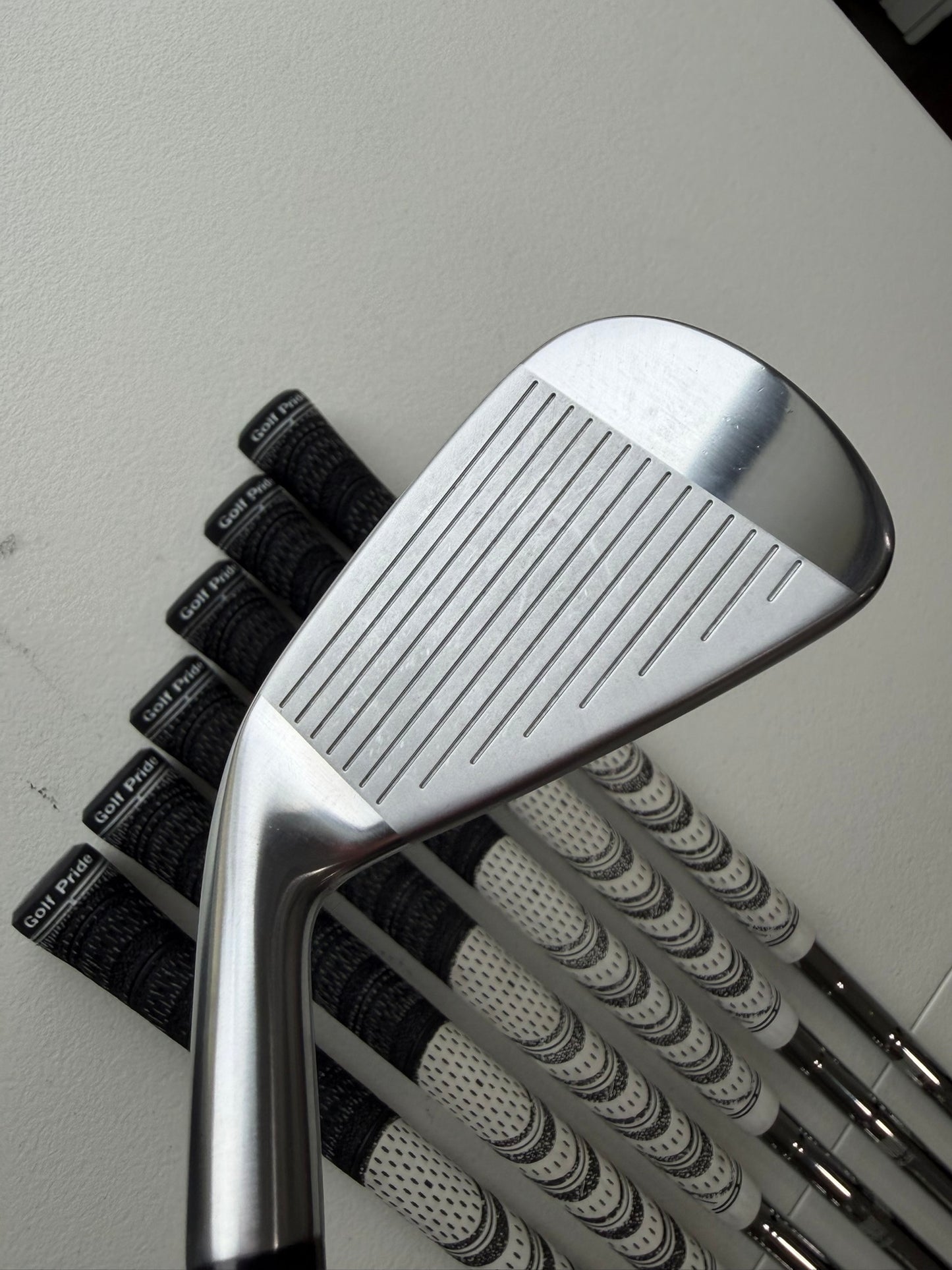Photo of Cobra 2023 KING Tour Iron Set Regular Flex Ns Pro 950Gh