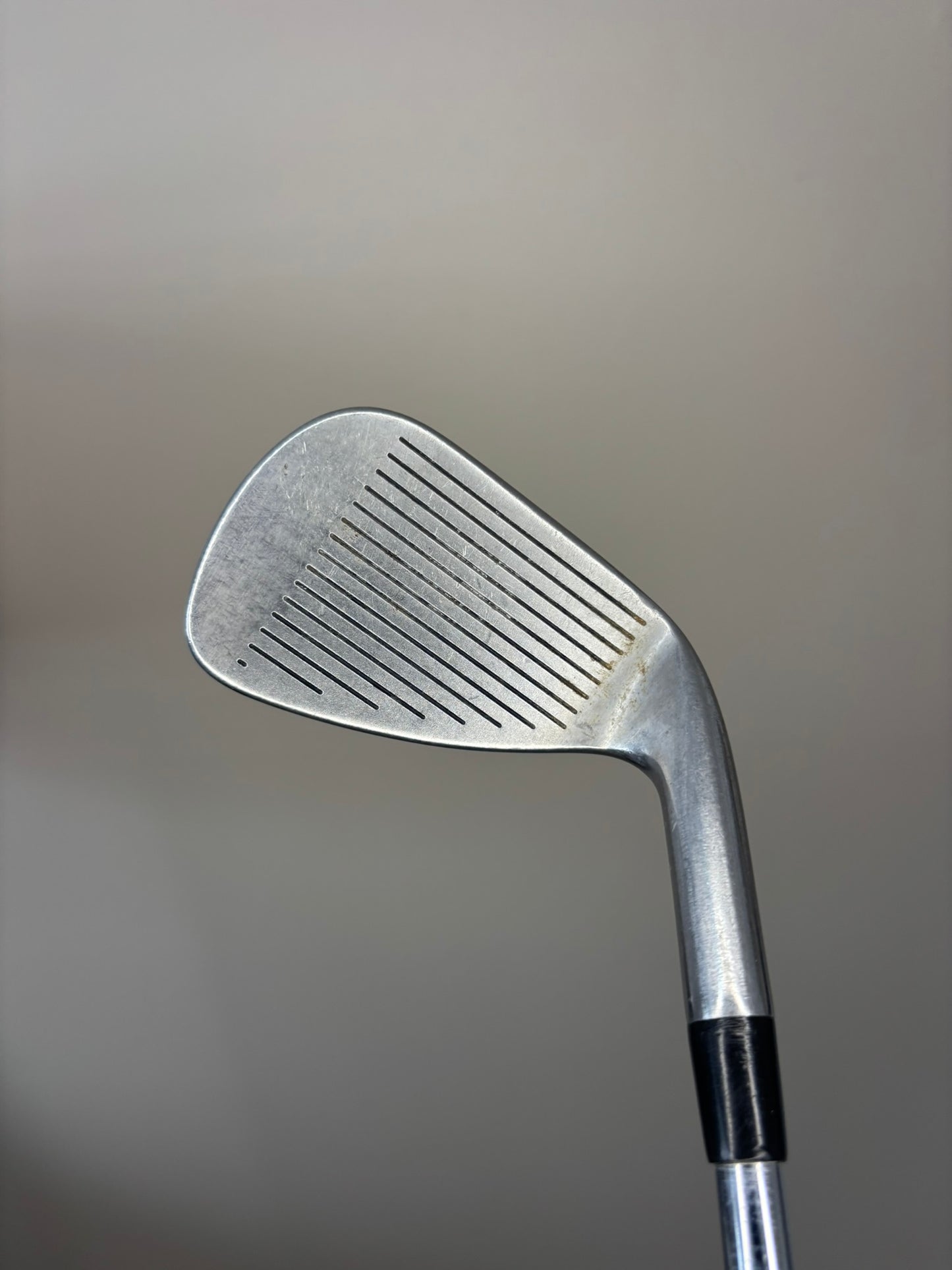 Titleist DCI 981 9-Iron TriSpec Steel Stiff Flex Lefty 35.75″ NICE