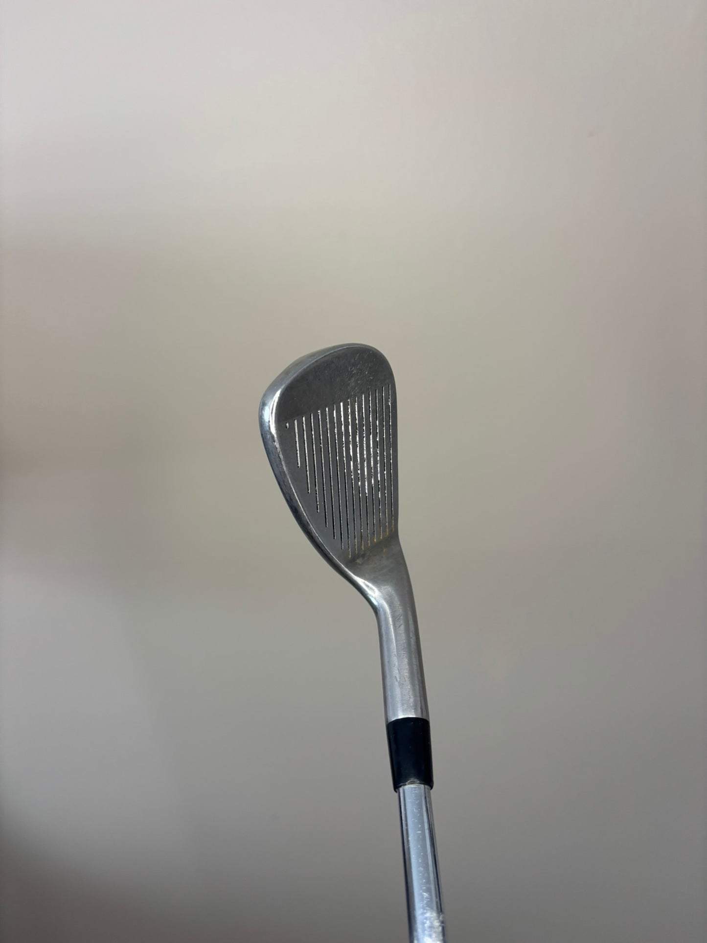 Titleist DCI 981 9-Iron TriSpec Steel Stiff Flex Lefty 35.75″ NICE