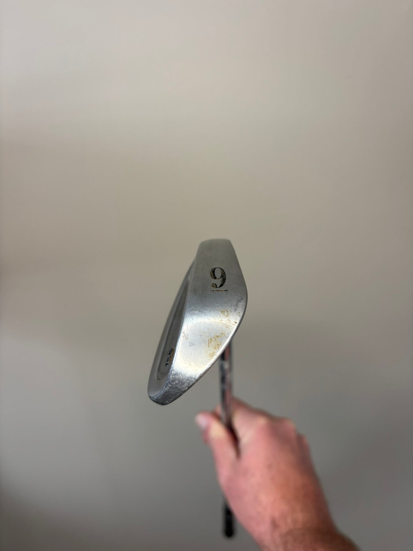 Titleist DCI 981 9-Iron TriSpec Steel Stiff Flex Lefty 35.75″ NICE