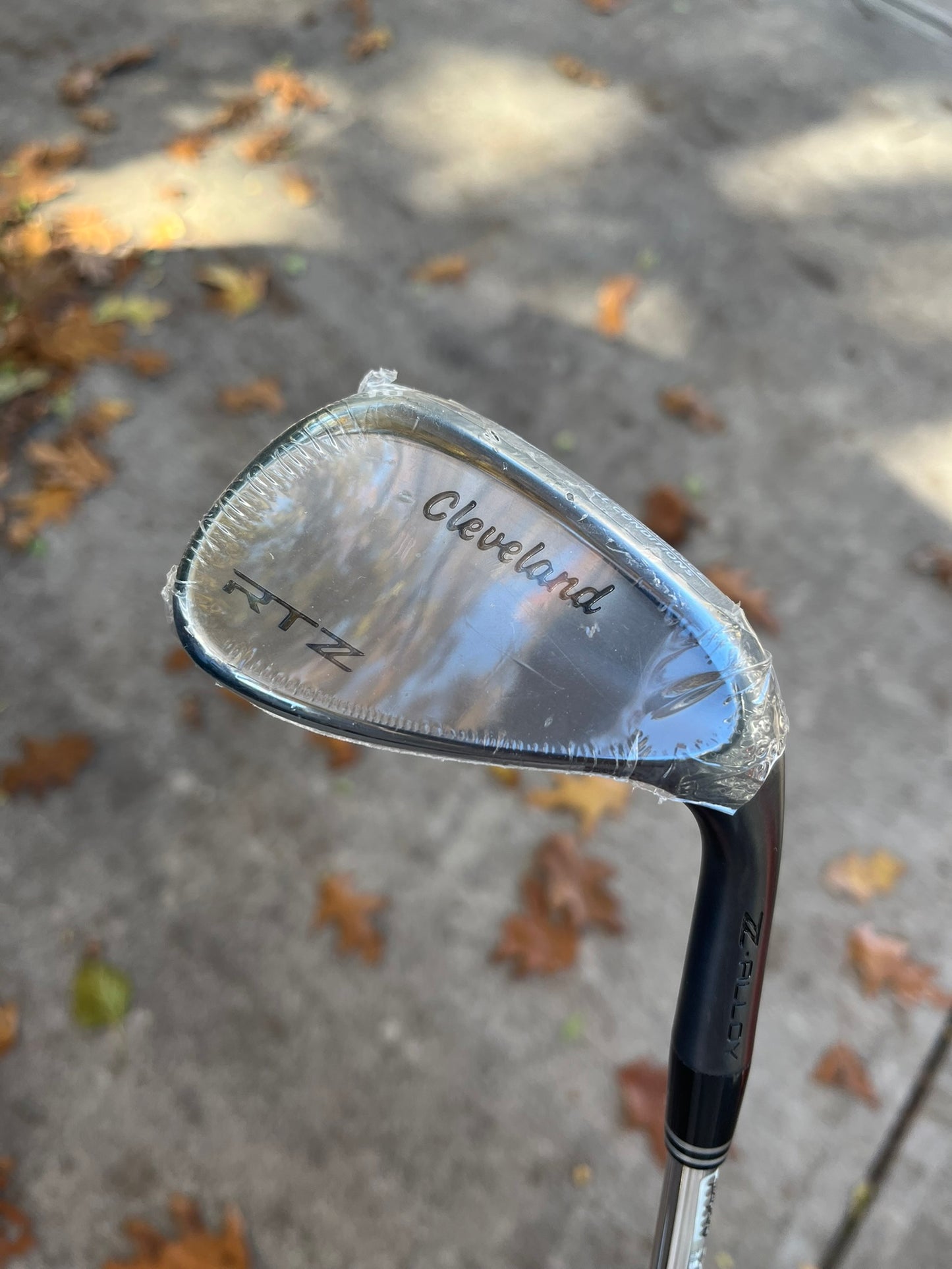 Cleveland RTZ Black Satin Gap Wedge 52° / 10 Spinner Wedge Flex 35.75″ NEW