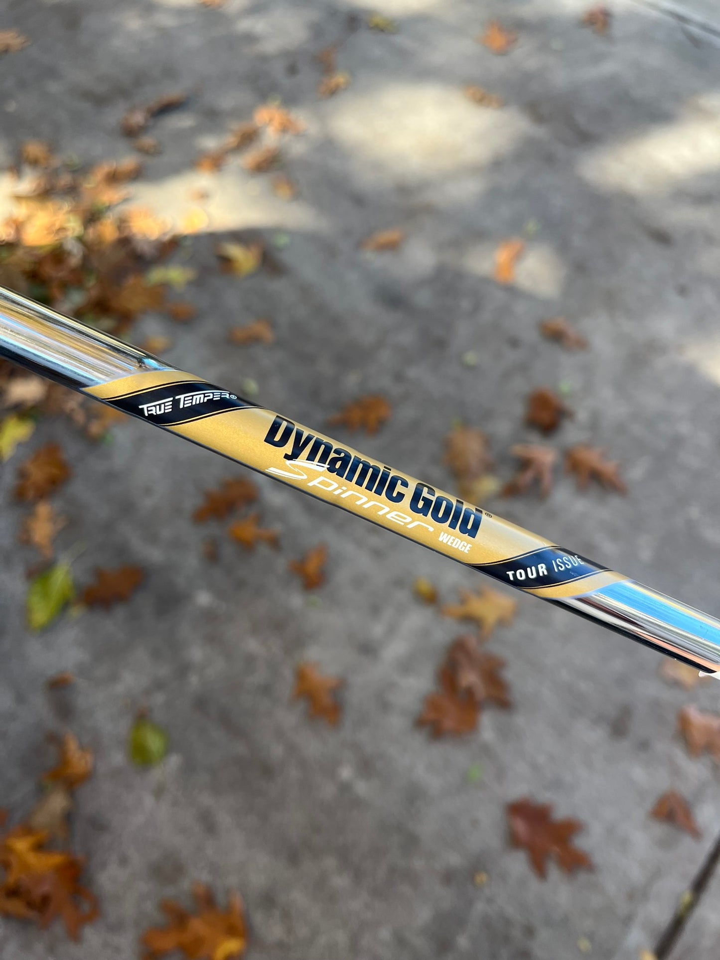 Cleveland RTZ Black Satin Gap Wedge 52° / 10 Spinner Wedge Flex 35.75″ NEW