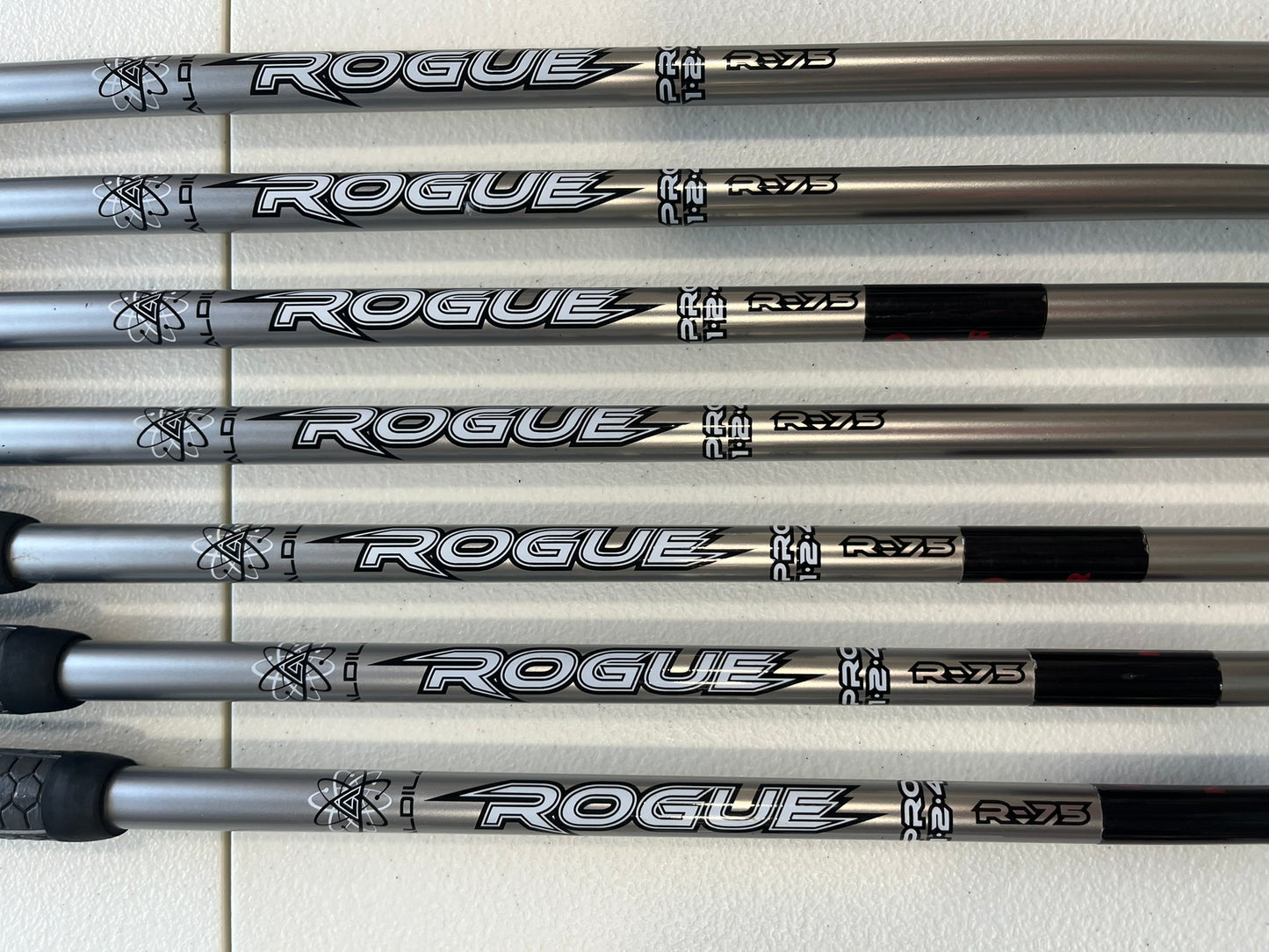 Wilson Staff C200 Iron Set 4-PW Rogue Pro 75 Regular Flex Standard NICE