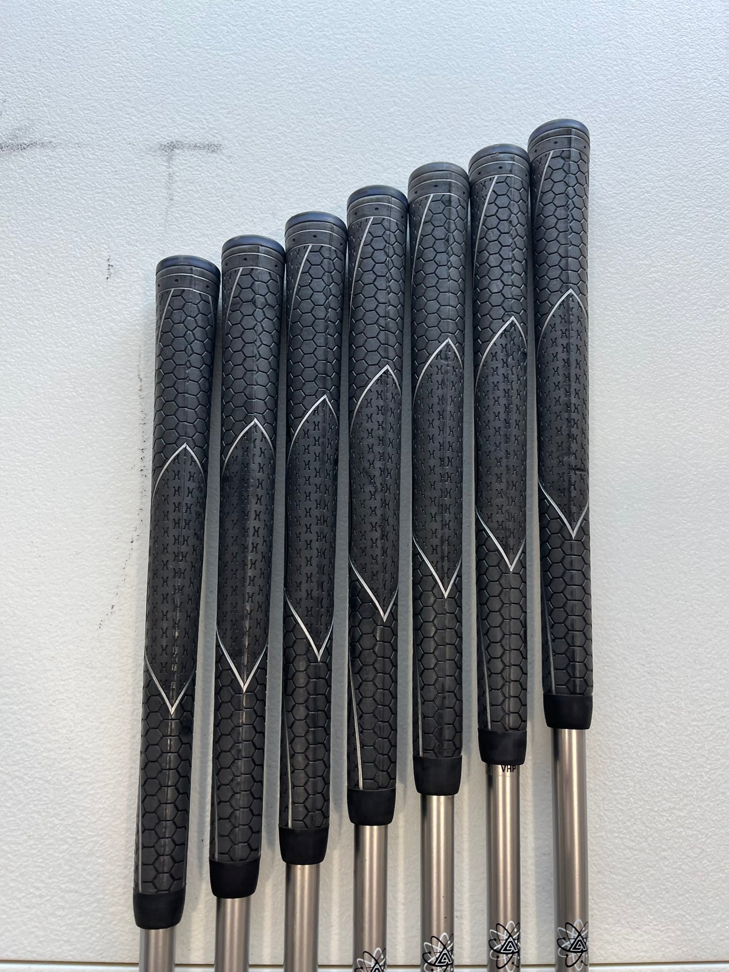 Wilson Staff C200 Iron Set 4-PW Rogue Pro 75 Regular Flex Standard NICE