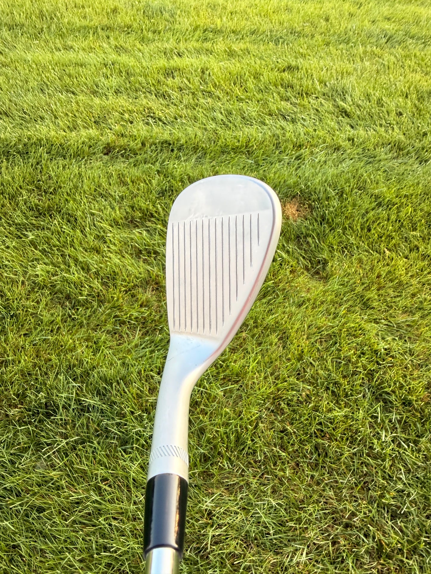 Titleist 2009 Vokey Spin Milled Chrome Gap Wedge 52° / 8 DG Stiff Flex 36" MINT — photo 3