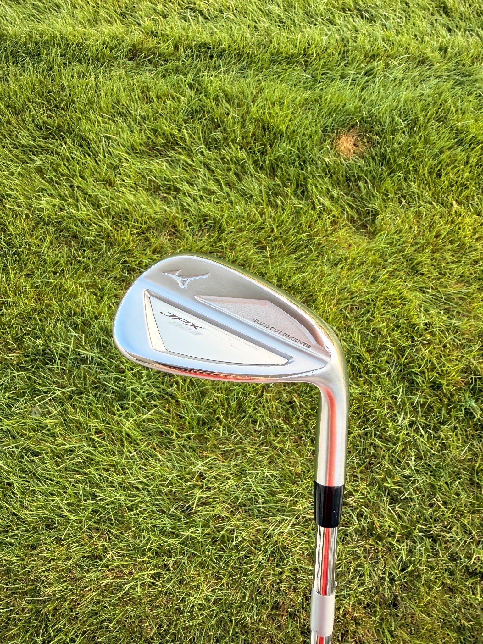 Mizuno JPX 923 Hot Metal Gap Wedge Dynamic Gold Regular Flex 35.5" MINT