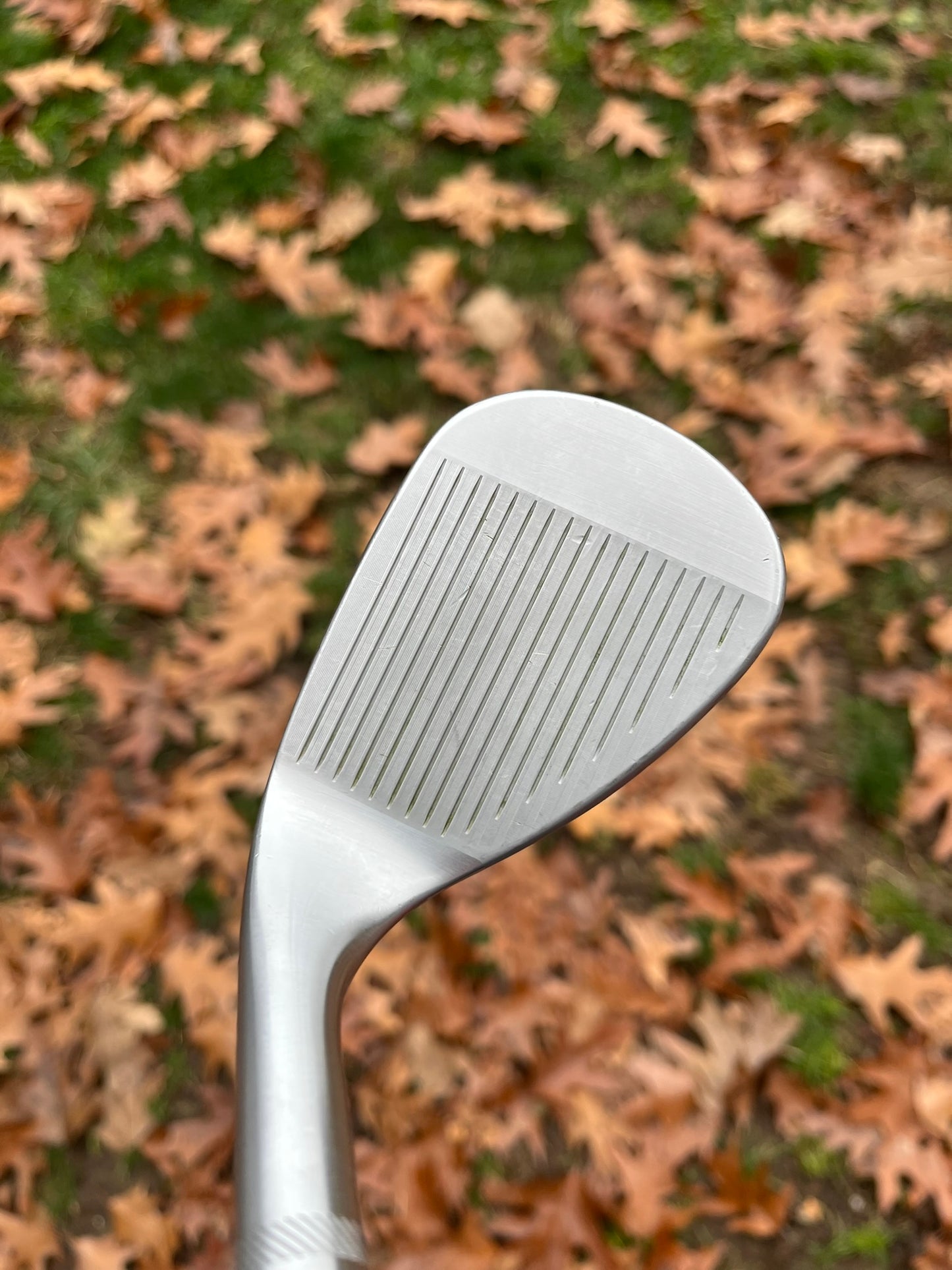 Titleist Vokey SM10 Tour Chrome Sand Wedge 56° / 8 Wedge Flex 35.5″ NICE