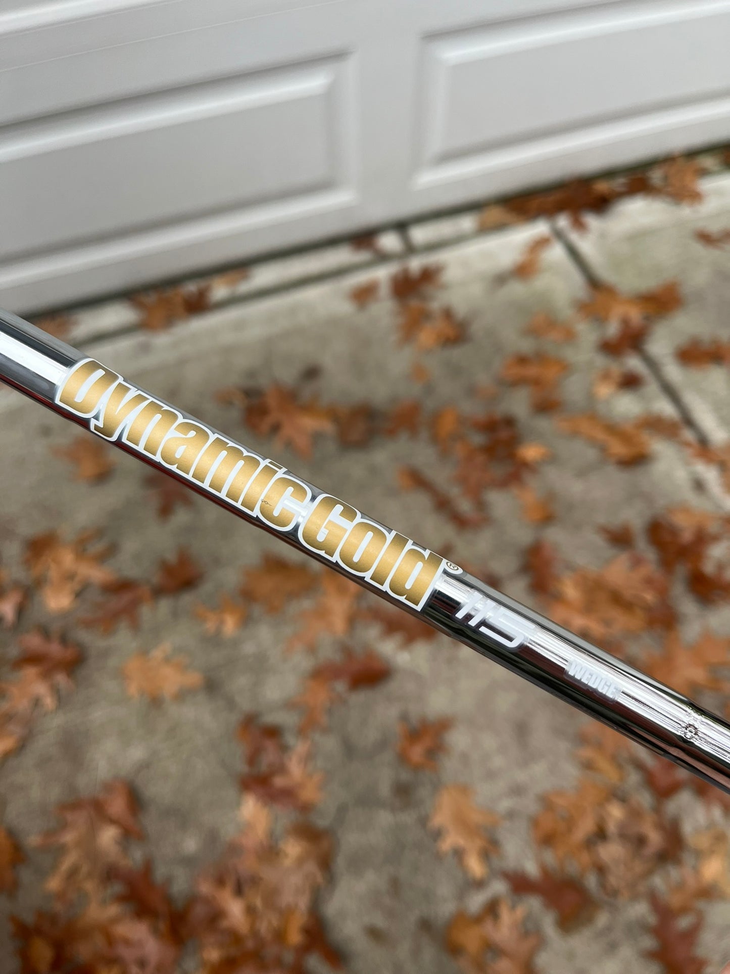 Cleveland CBX 2 Gap Wedge 52° / 11 DG 115 Wedge Flex Lefty 35.75″ NICE